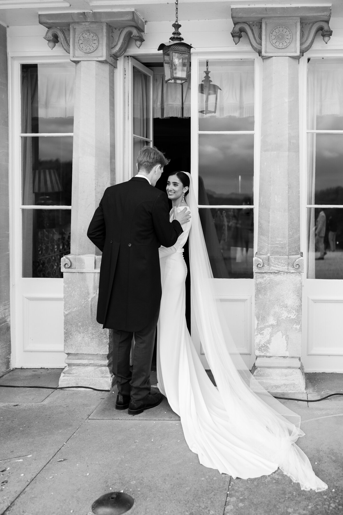 Couple portraits at Sezincote wedding