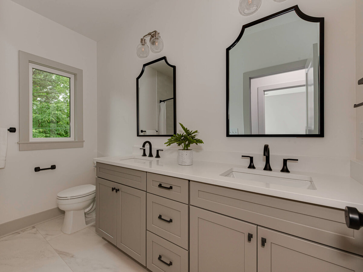 Springdale Plaza Midwood Townhomes-8