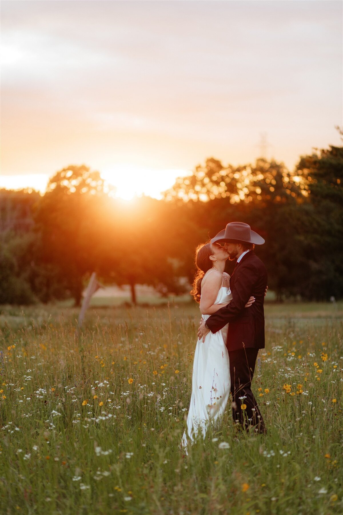 Jamie & Jeremiah Wedding Sneak Peeks-119