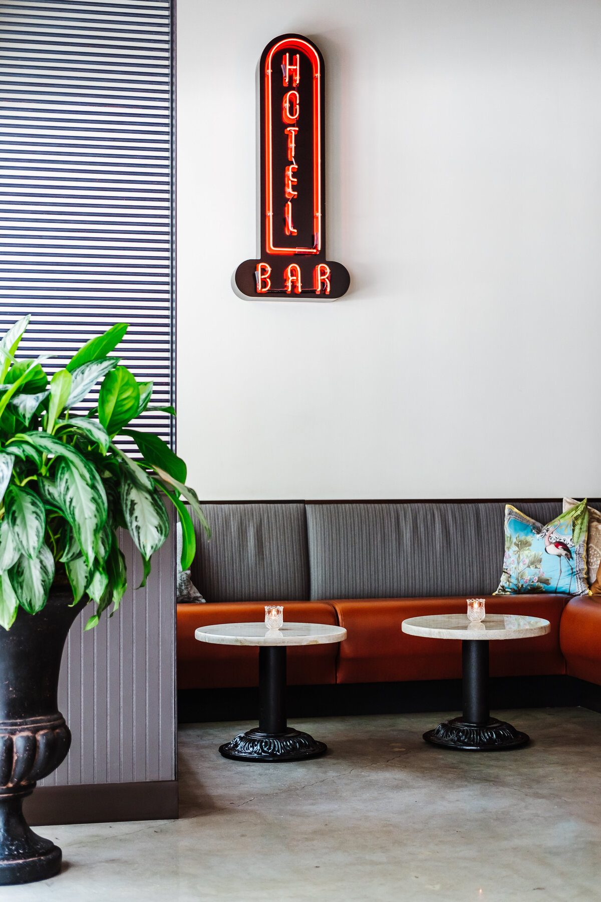 2018 Hotel Bar Interiors-17