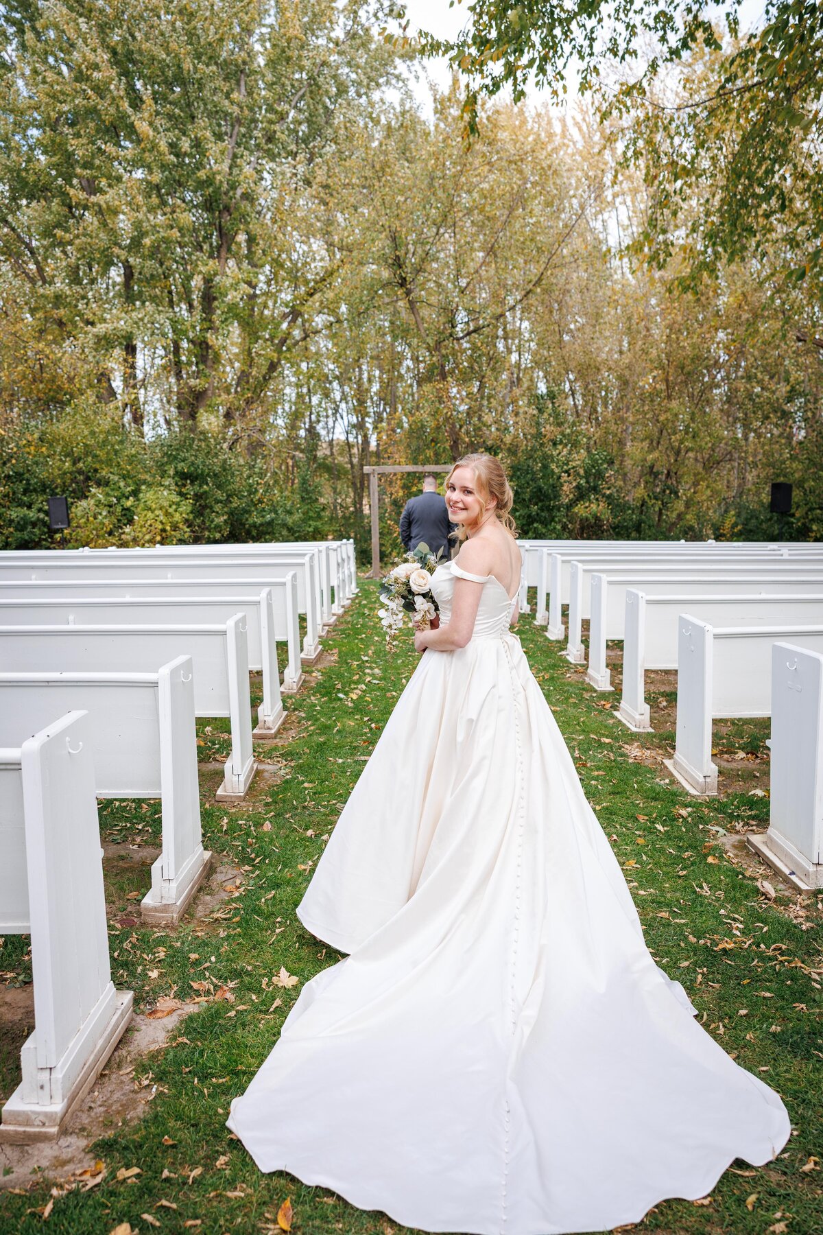 19-RaeganLiam-Wedding-Photographer-St-Cloud-Brainerd-MN-MindiJenningsPhotography