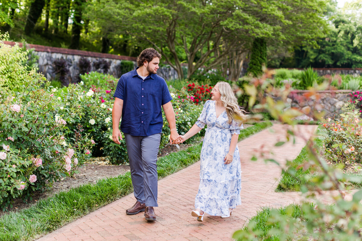 Shelby & Tristain Sneaks - Biltmore Engagement - Tracy Waldrop Photography-18