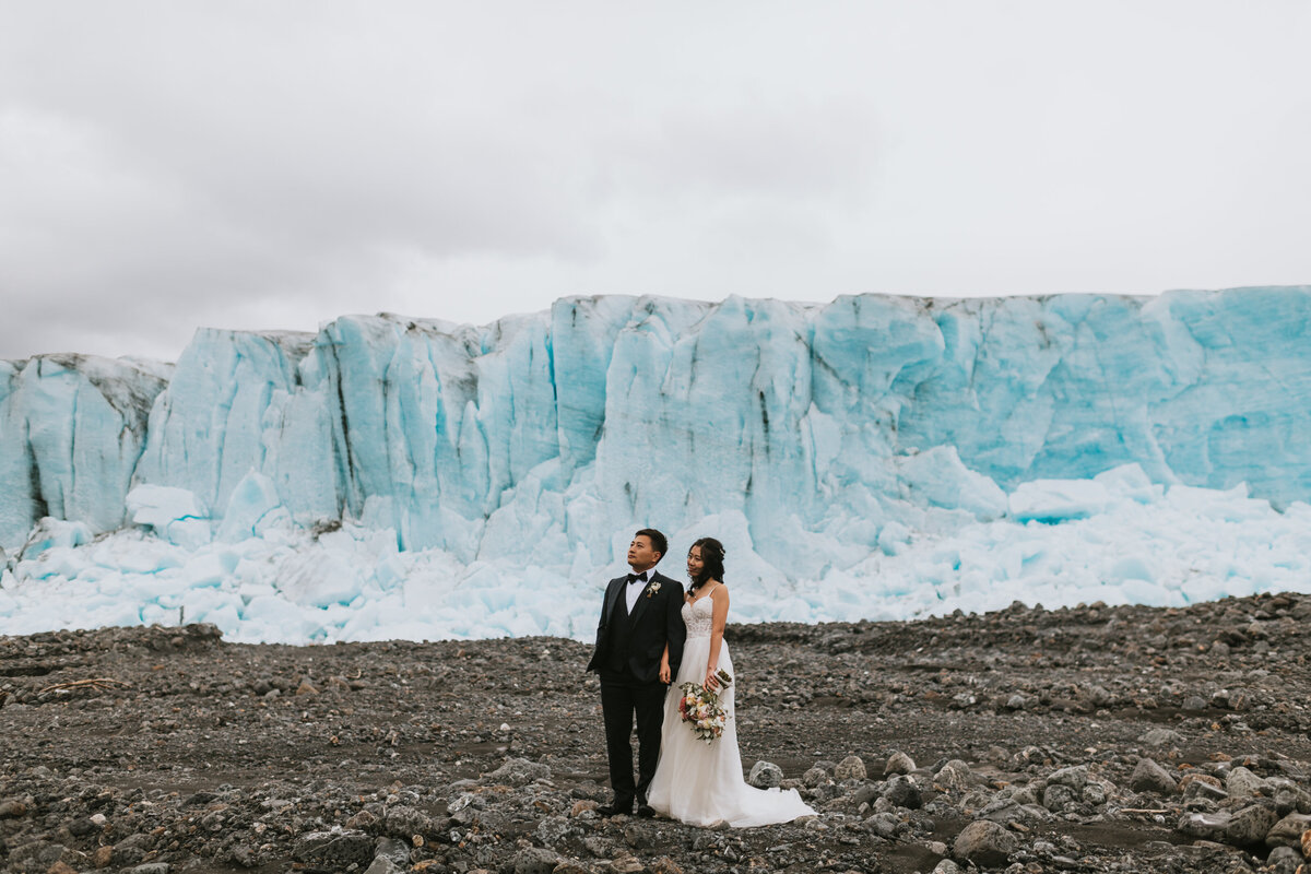 alaska-helicopter-elopement-donna-marie-photography9