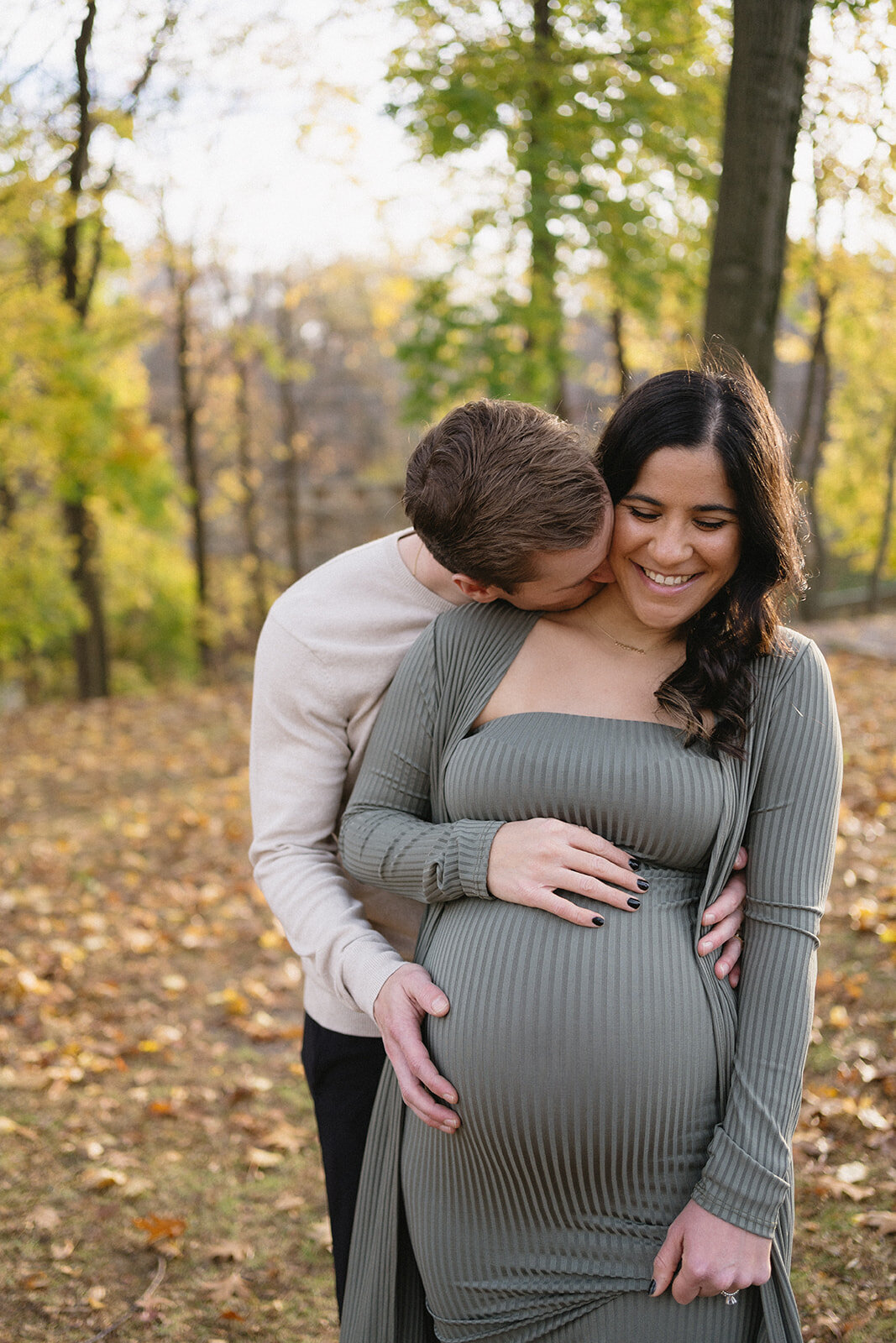 Jenna+RyanMaternityClevelandOhioGinaMariePrestiPhotography.jpg-51