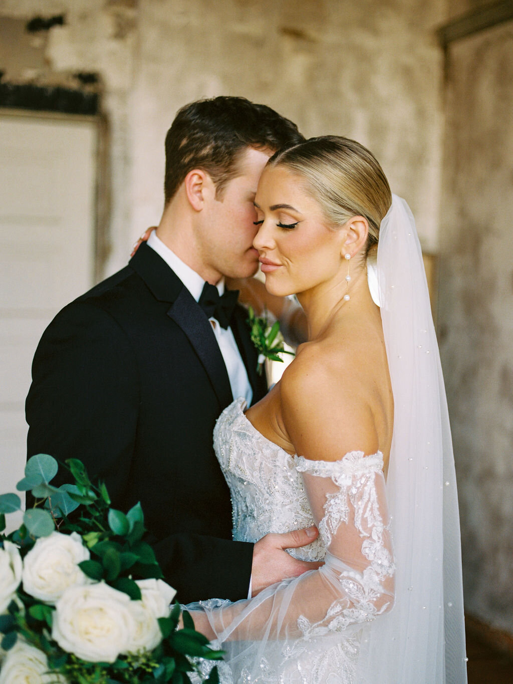 Excelsior Wedding | Hannah Constein Photography