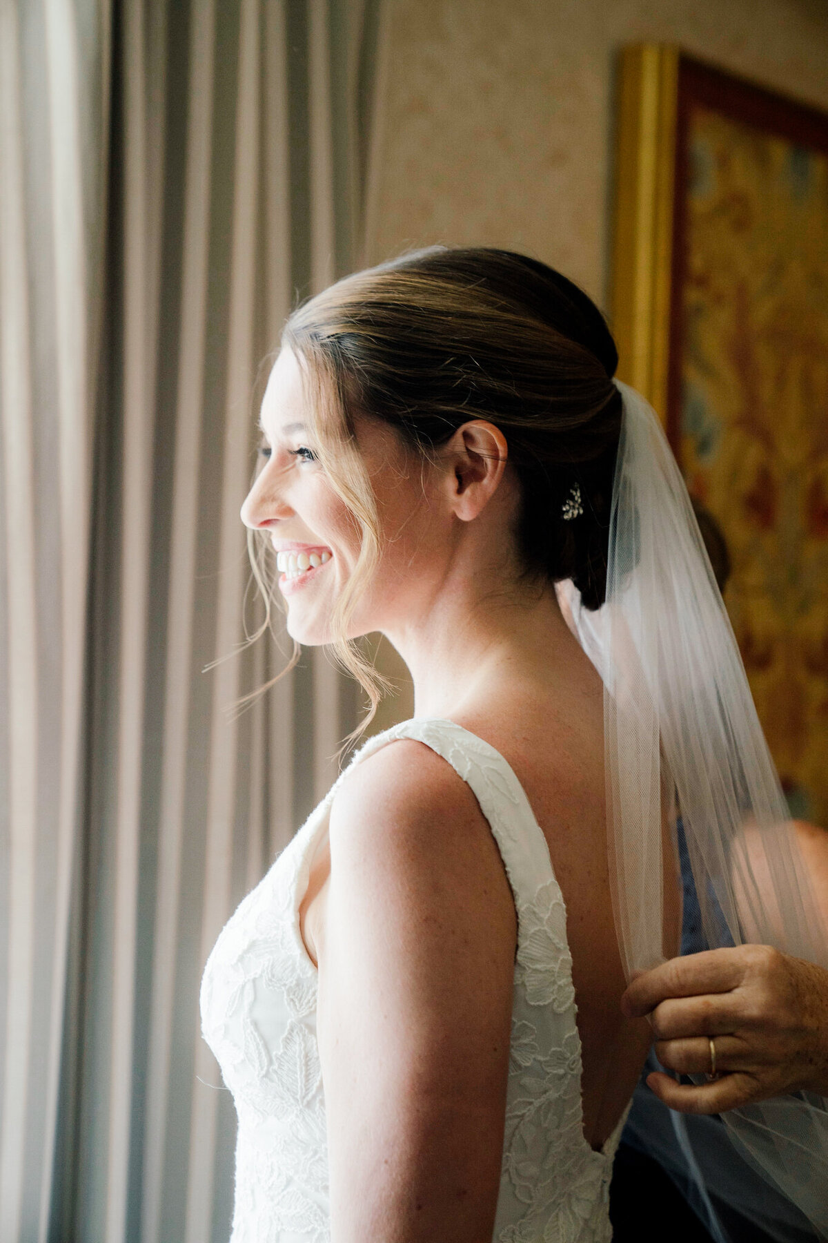 California bride getting ready