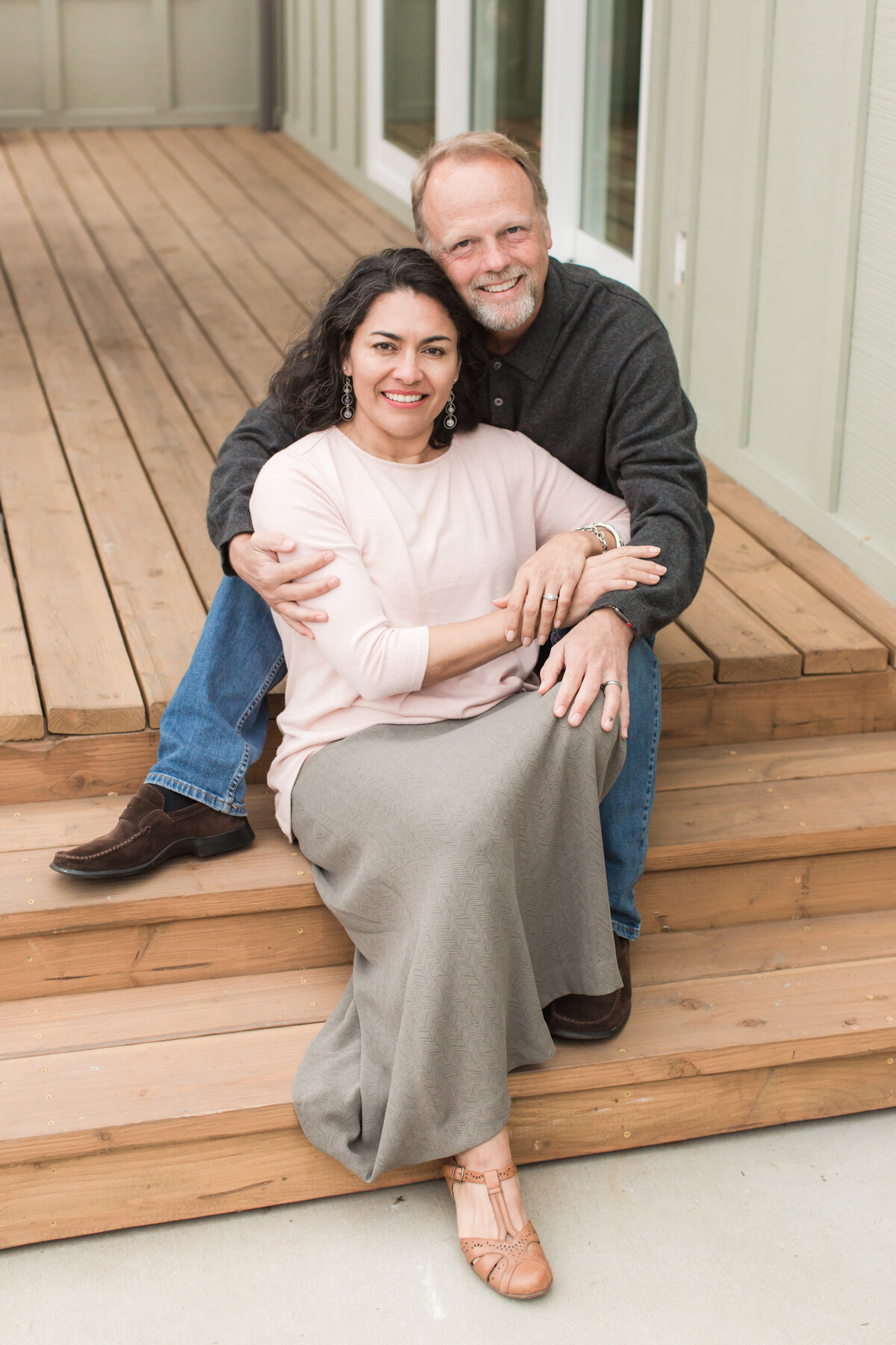 family-photographer-san-diego-family-sitting-on-porch