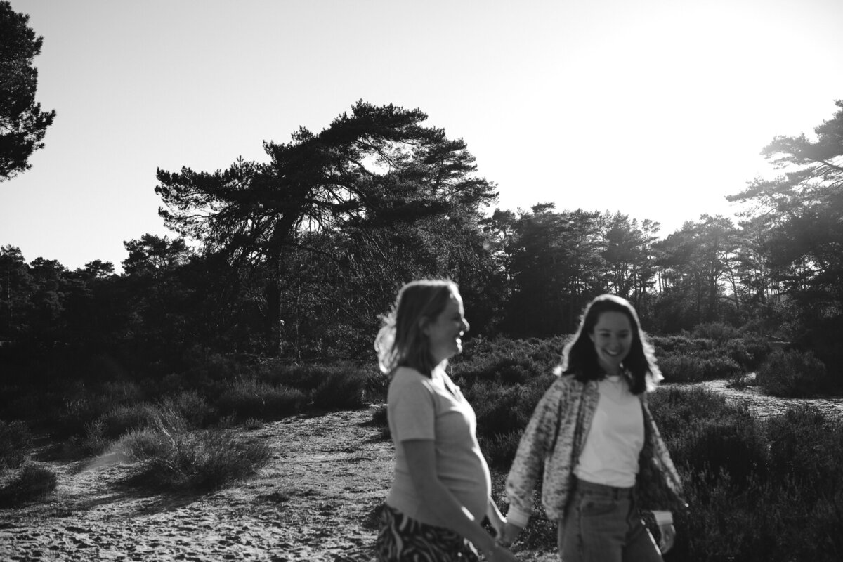 WEB - Merel en Iris Zwangerschapsshoot Soesterduinen | Samantha Bosdijk Photography-24