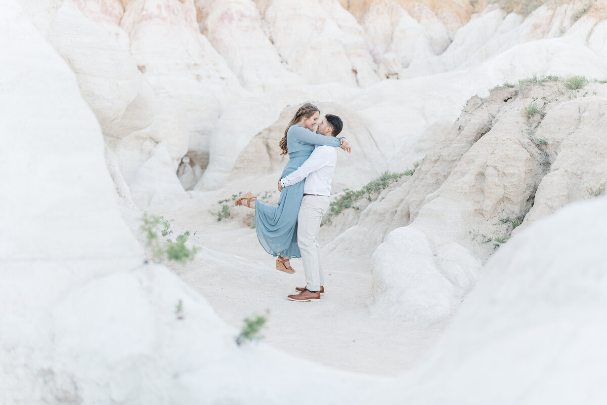 Paint Mines Interpretive Park El Paso Colorado Engagement Session Light and Airy Romantic Pictures Elena Spraguer Photography 0018