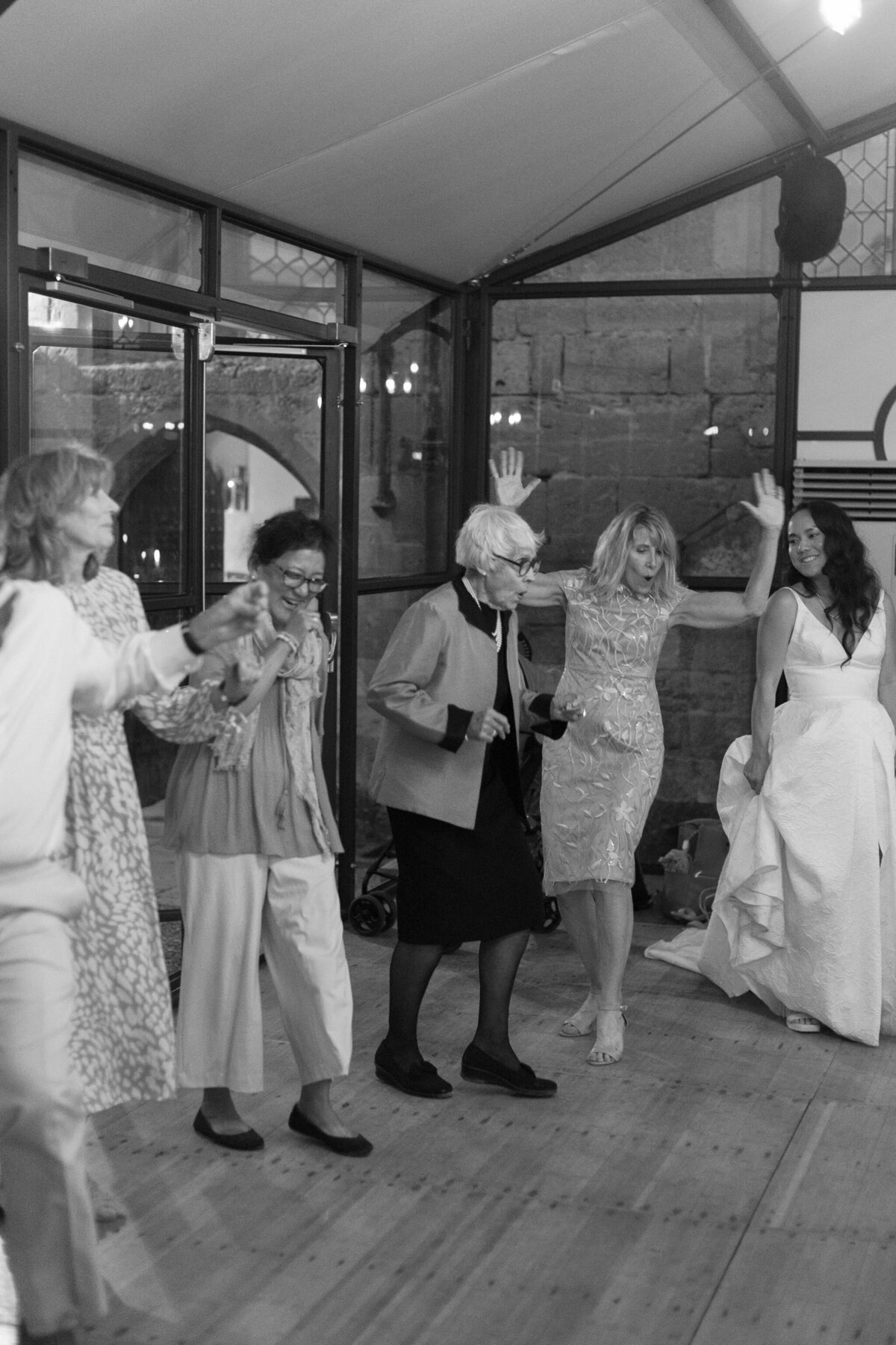 cotswolds-film-wedding-photographer-destination277