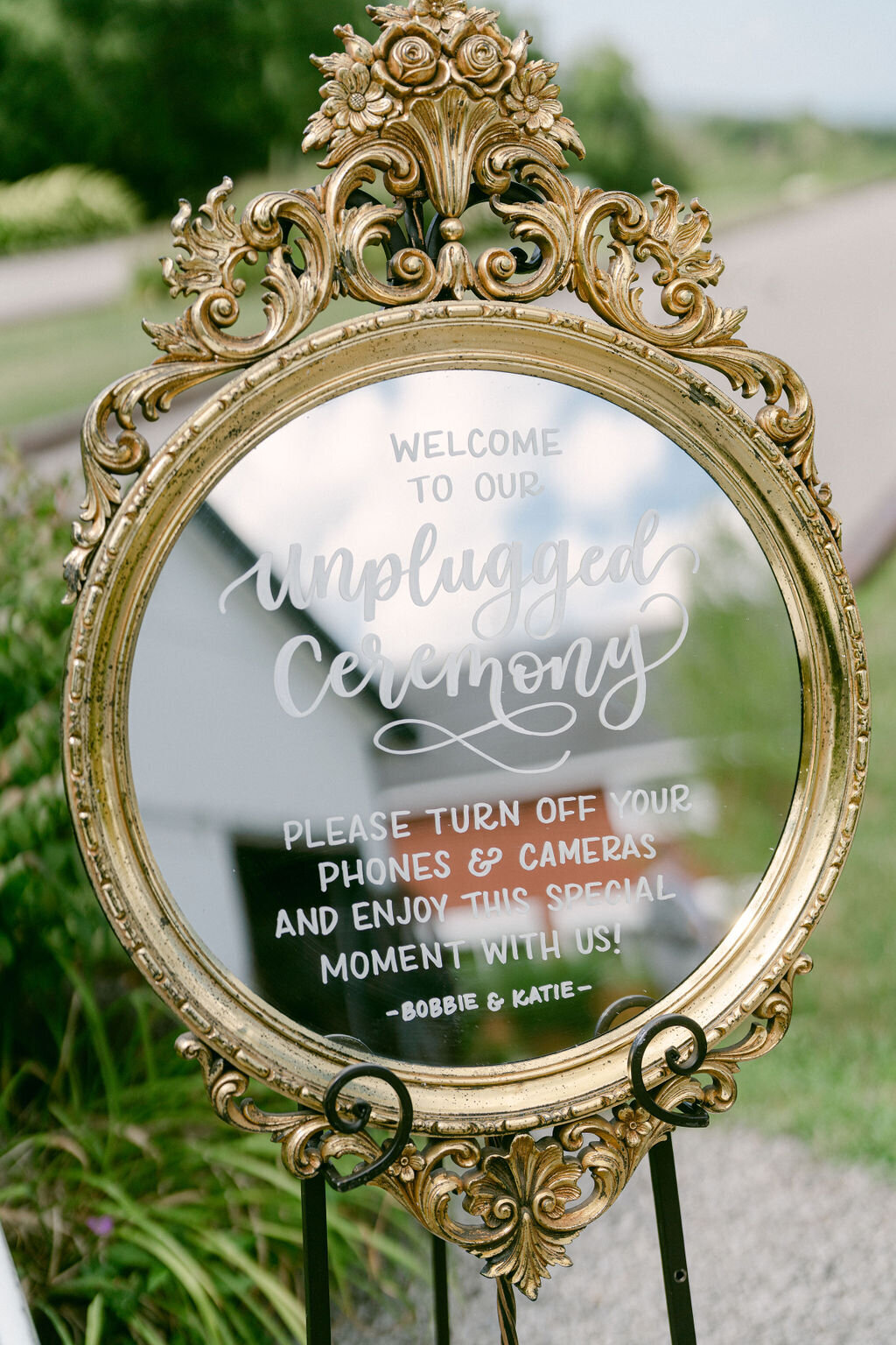 ceremony-mirror-sign-unplugged-wedding
