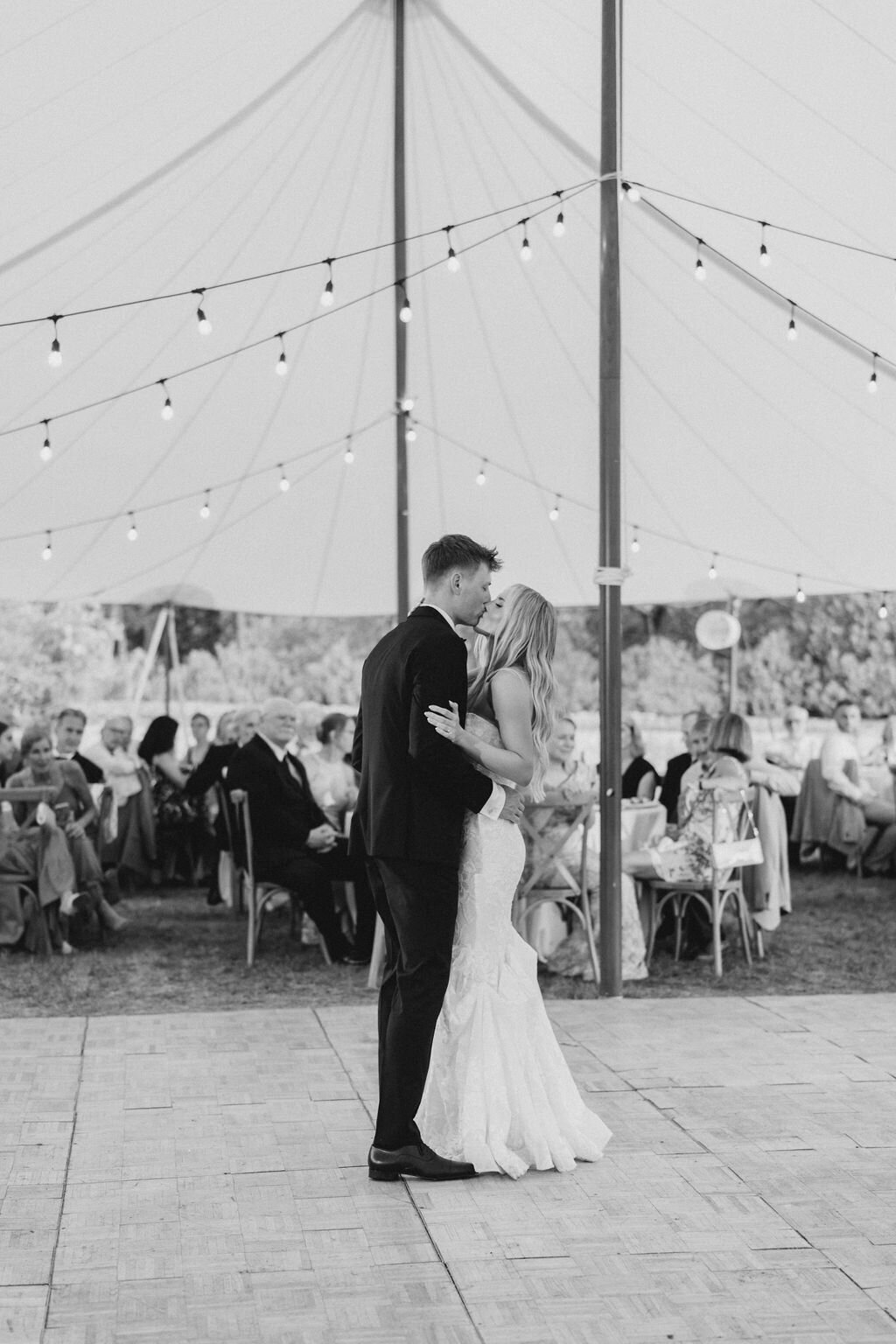 Hannah&Andrew_GallisonHallWedding_SneakPeek-137