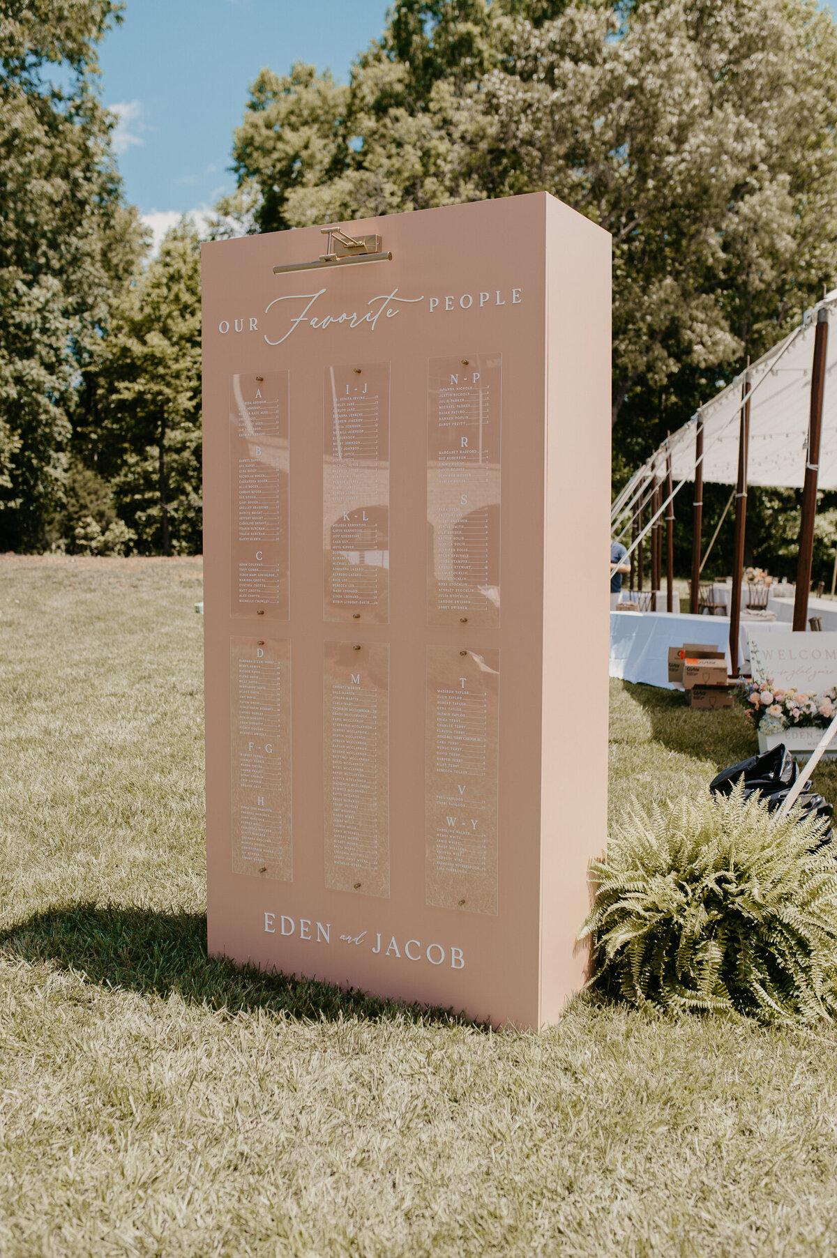 PixelsandWood_2024_4x8_SeatingChartDisplay-2