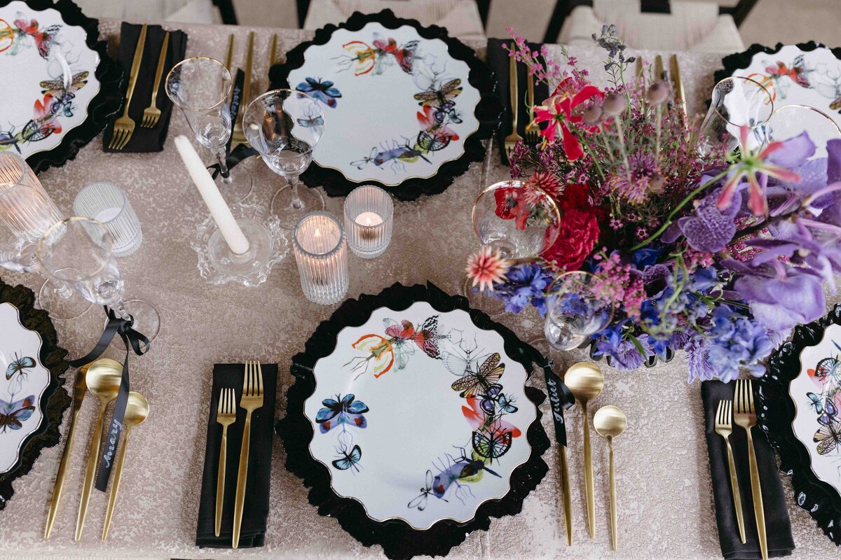 gucci-inspired-wedding-tablescape