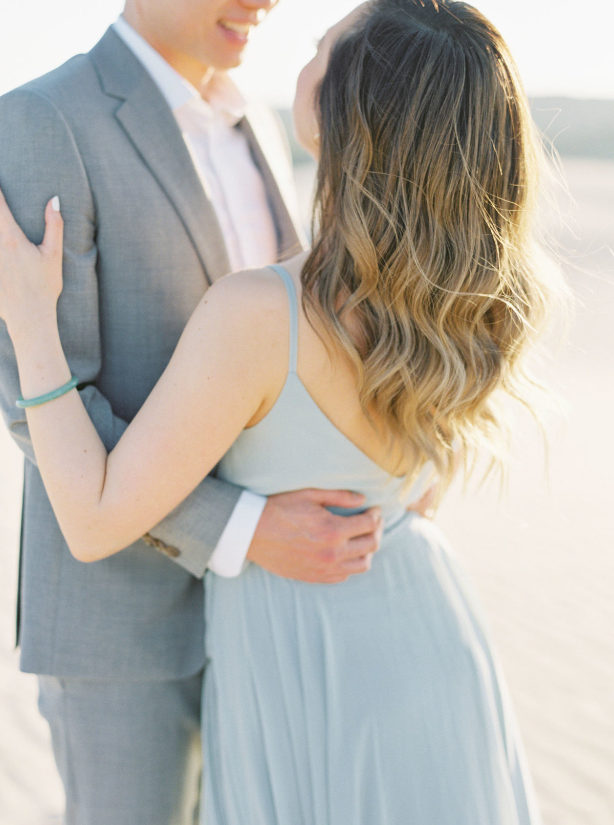 sand-dune-engagement-photos-3