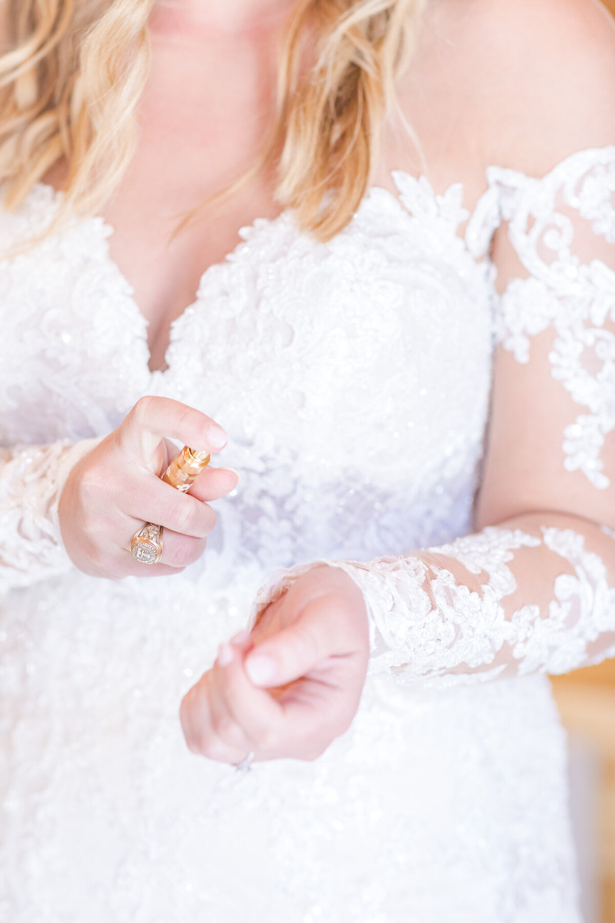 Wedding-at-Barn-At-Swallows-Eve-Stewart-Dawn-Elizabeth-Studios-0018