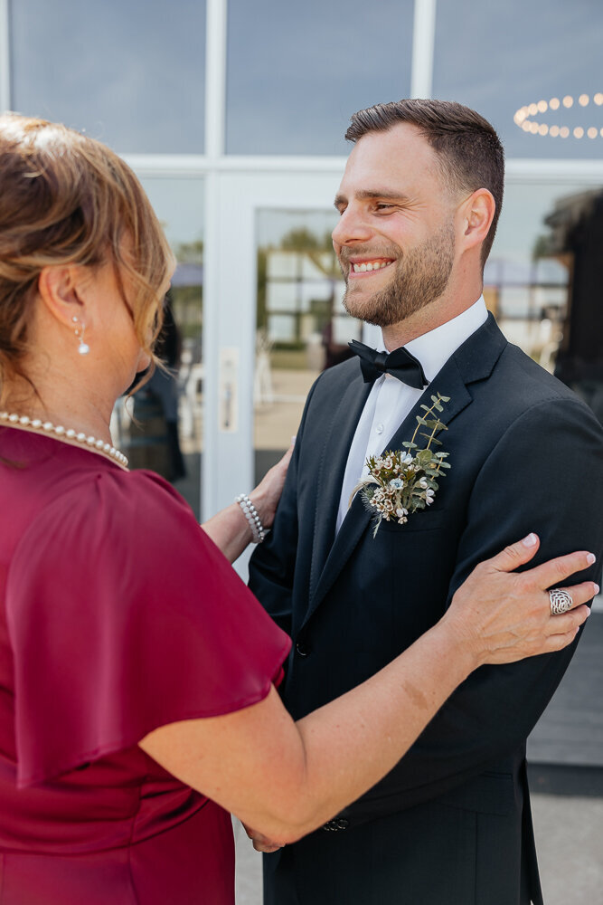 Vignoble de la Bauge Wedding - Emma Persi Photography-13