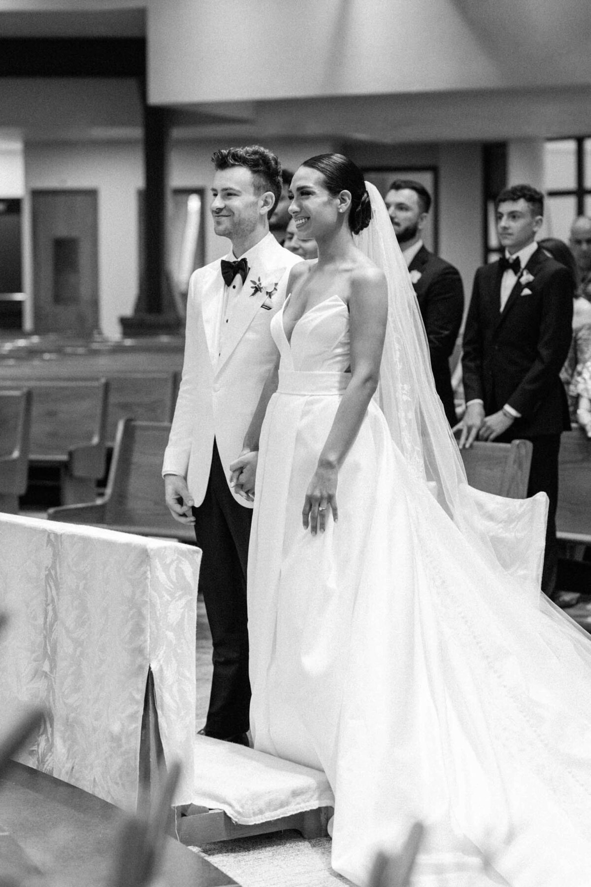 515-Storys-Building-Toronto-Canada-Raquel-Matthew-Wedding-13