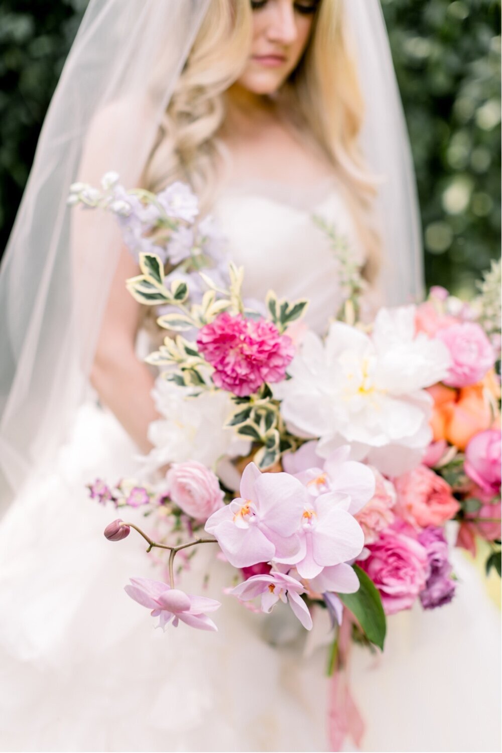 155_audubon-center-wedding_pink-color-palette-wedding-bouquet