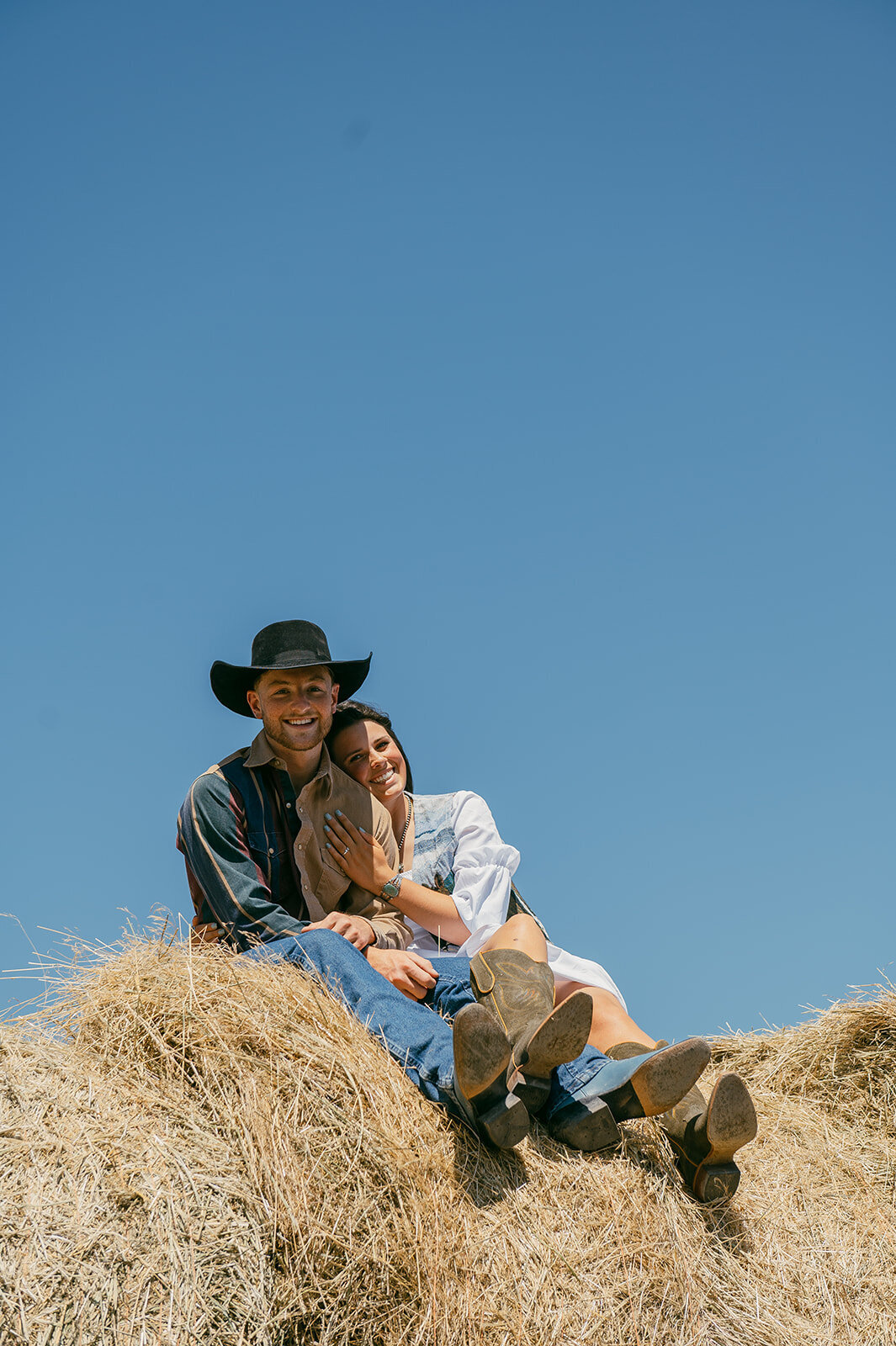 presley-gray-photo-haybale-forest-montana-elopement-7437