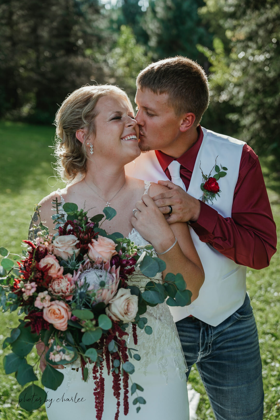 mondovi wedding photographer-75