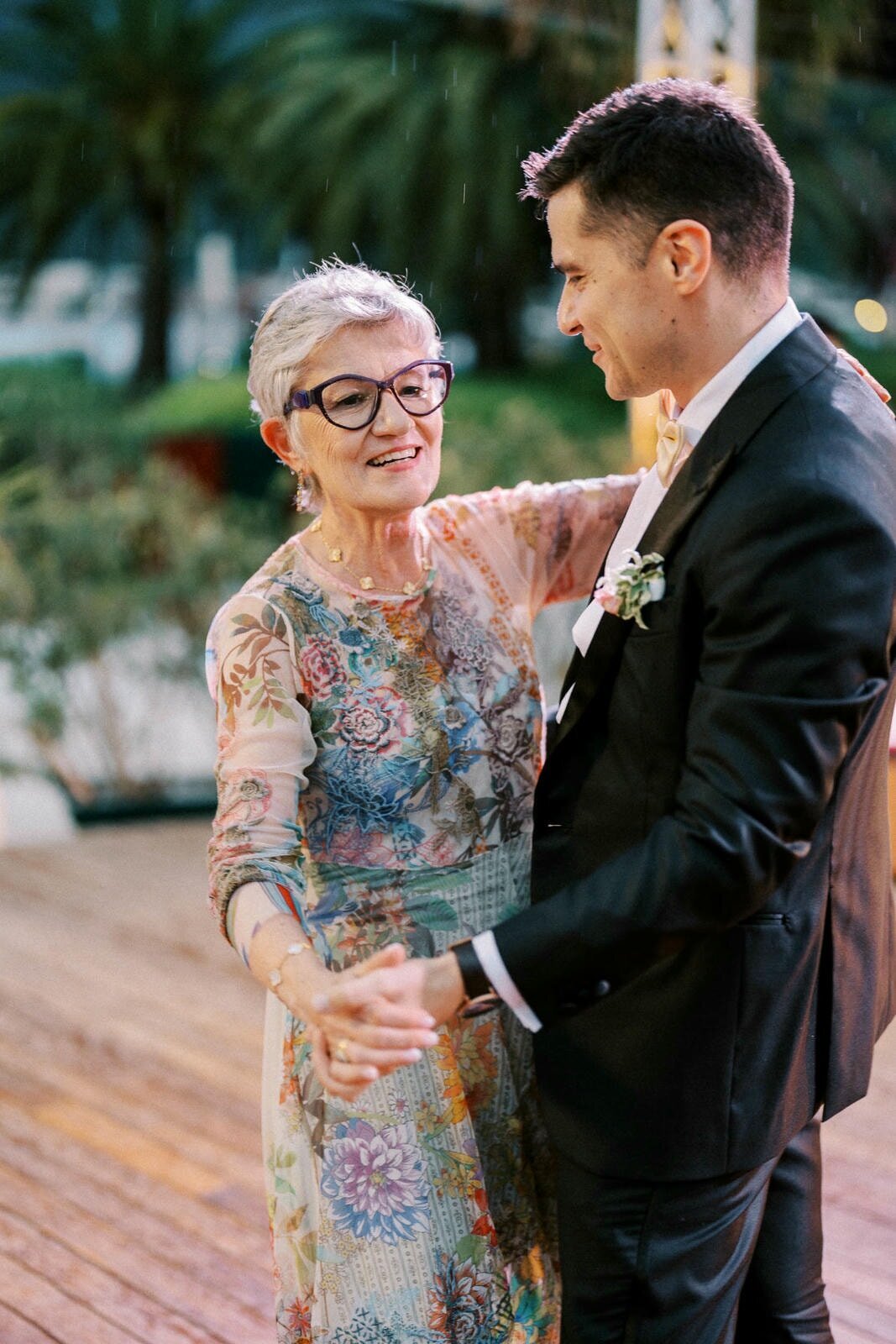W7-Wedding-Photos-Emily-and-Michael-2024-05-26-2500px-1397