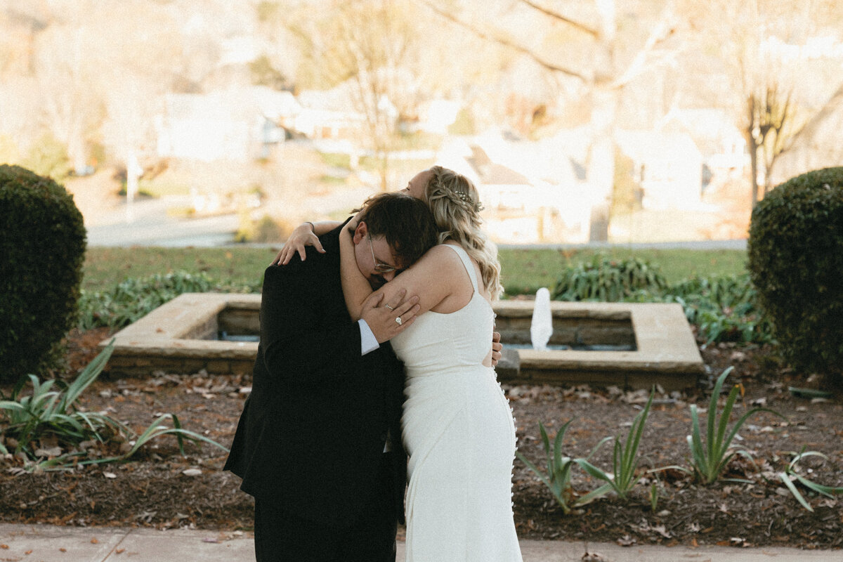 bay-wedding-statesville-NC-elopement-lizarrietaphotography-304
