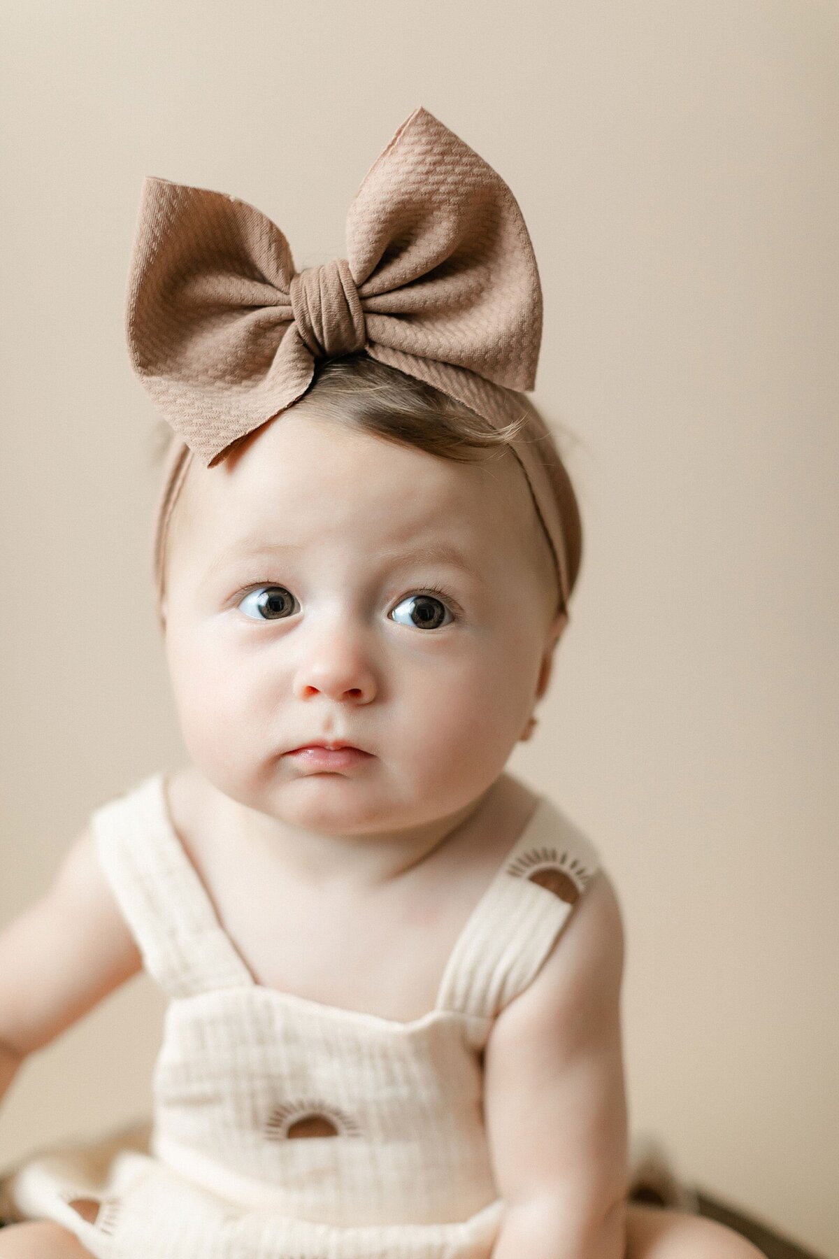 bryn-sitting-milestone-studio-brandi-watford-photography_0002