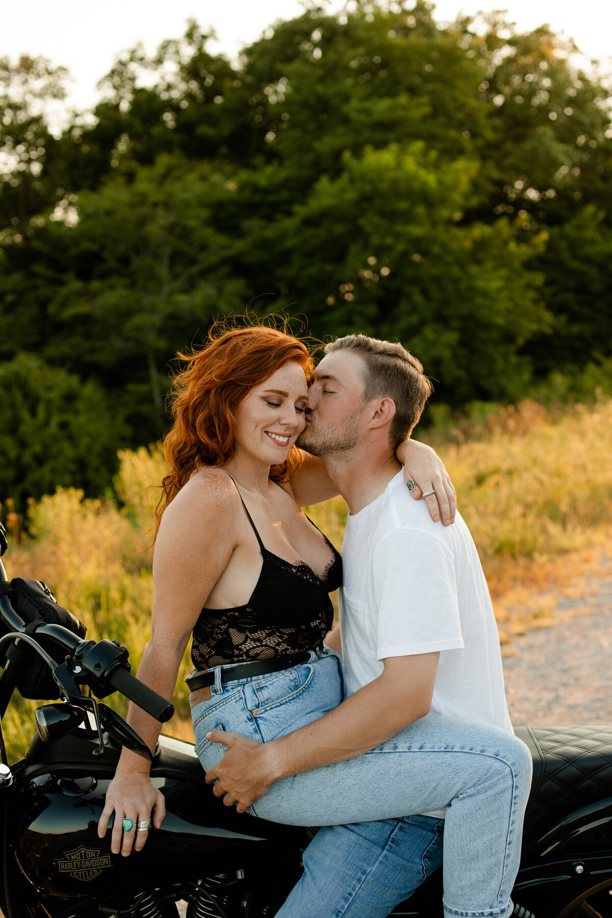 harley-davidson-sexy-couple-session