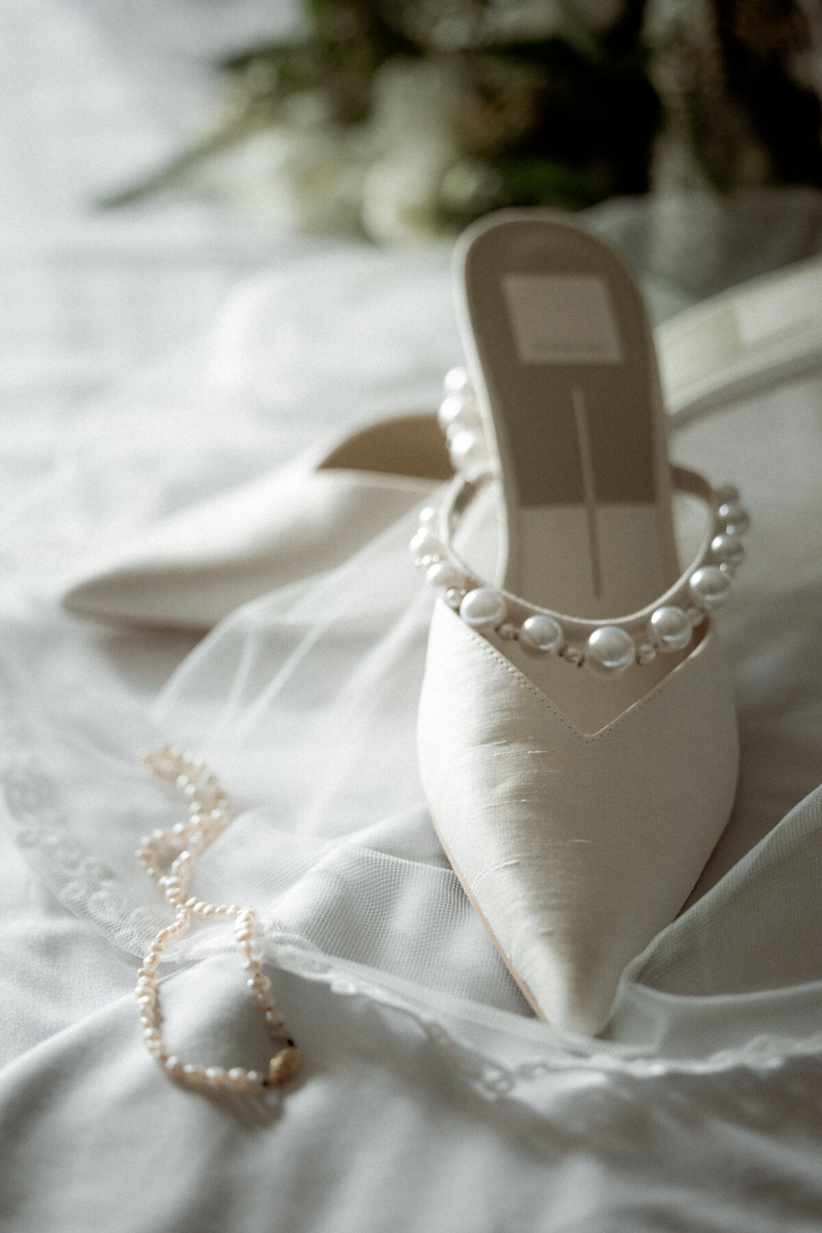 Chaussures de mariée avec perle et voile photo de mariage Joliette