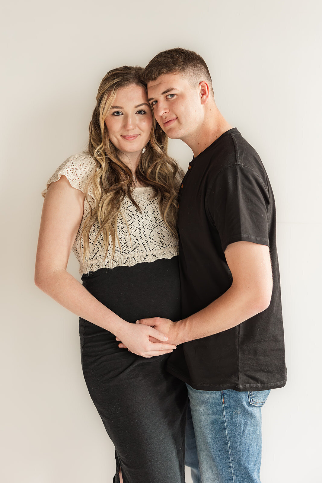 Announcement Photos 2024_Alexis Fox Photography + studio + Pregnancy Annoucement + Fortville + Indiana (22 of 29)