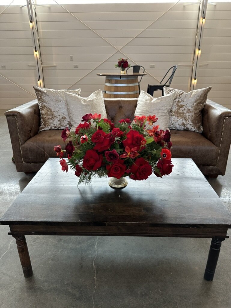 furniture, lounge, red, velvet, oblong arrangement, gold footed dishes