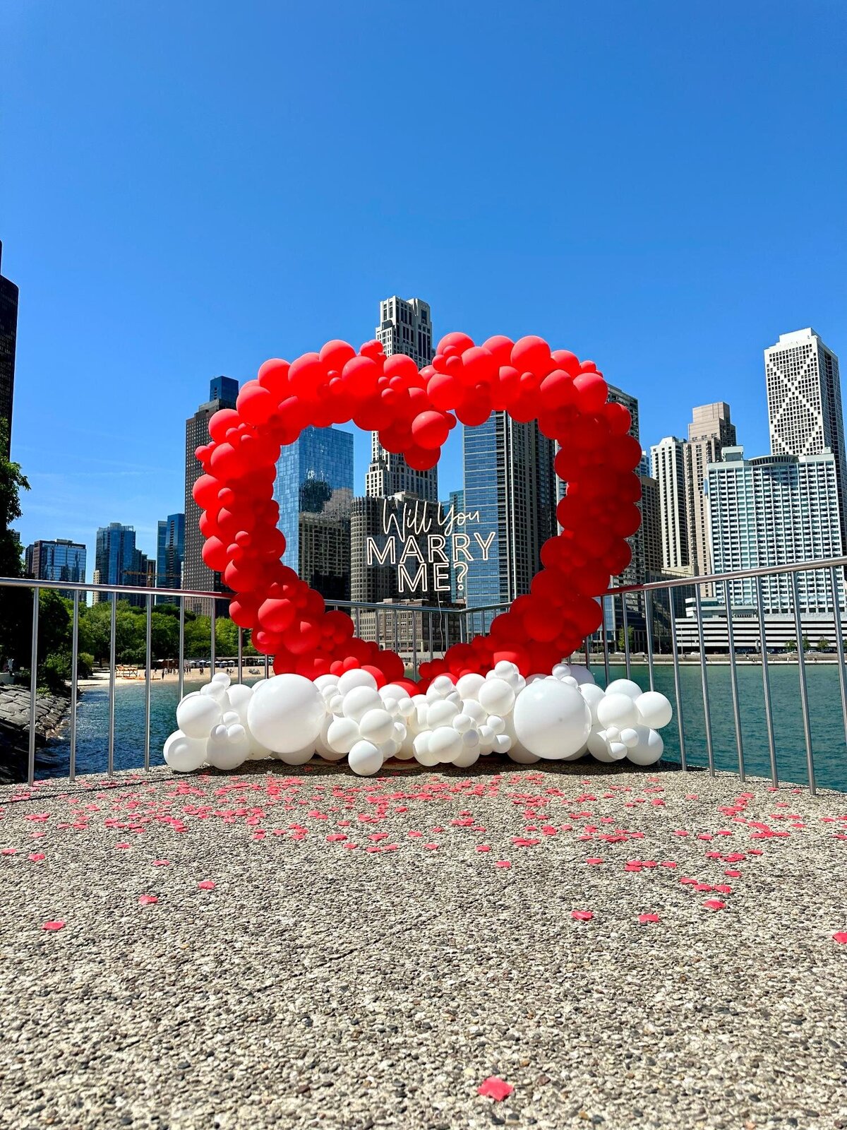 Chicago engagement and proposal balloons by Mauis Balloons