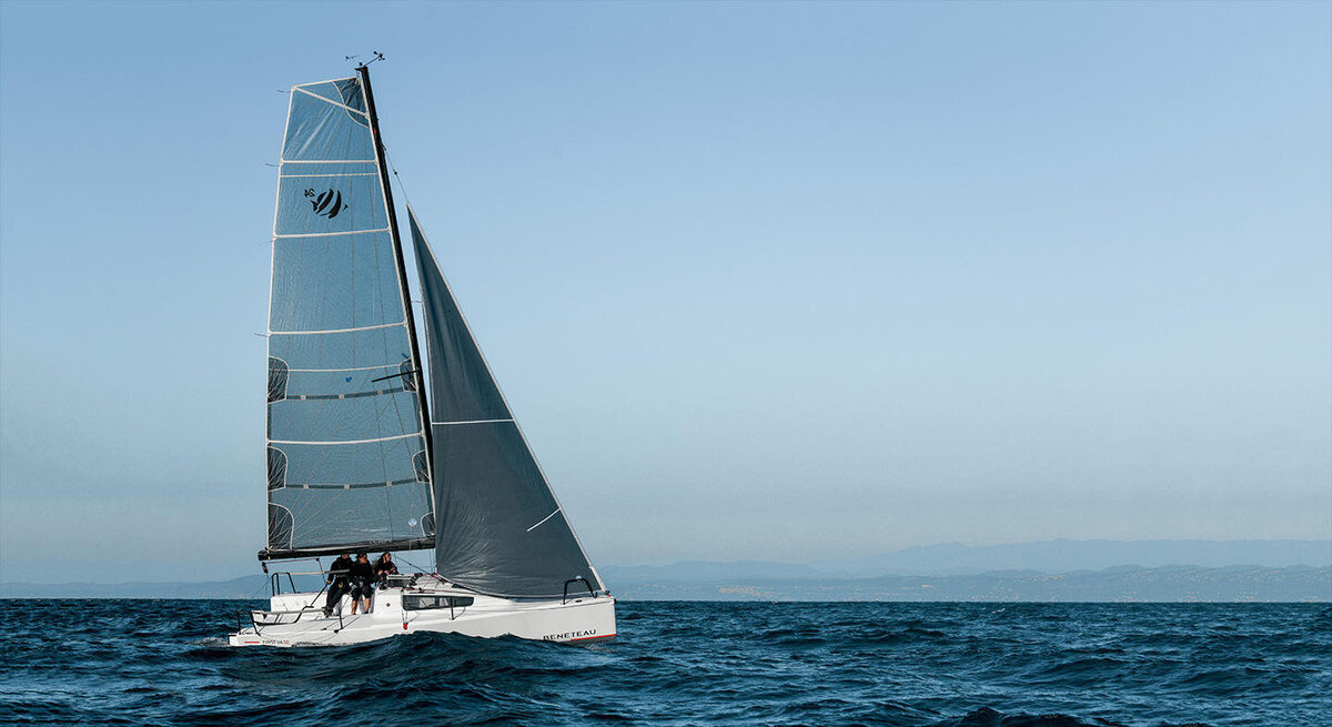 beneteau-first-24SE-exterior-1