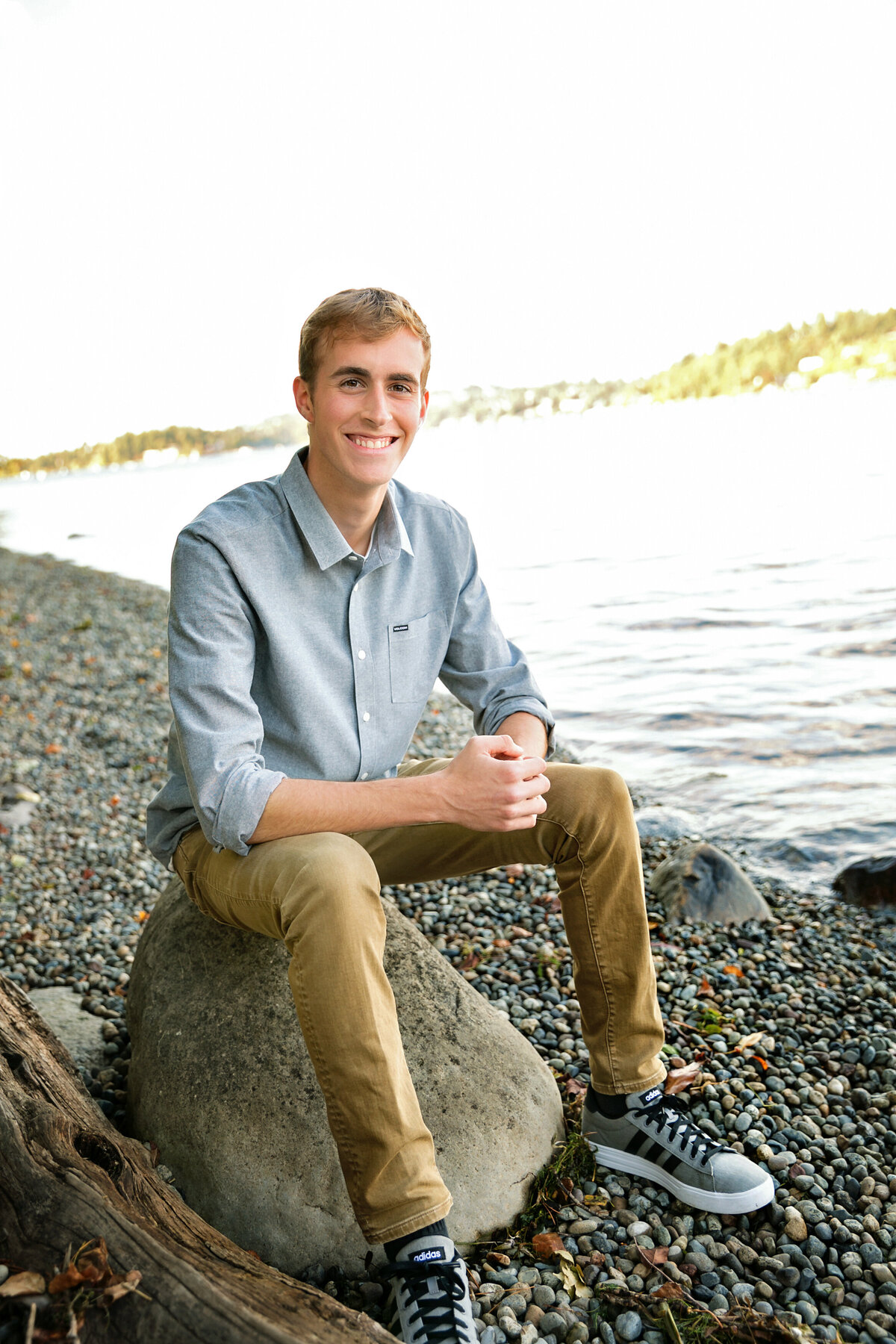 issaquah-bellevue-seattle-senior-guys-pictures-nancy-chabot-photography-14