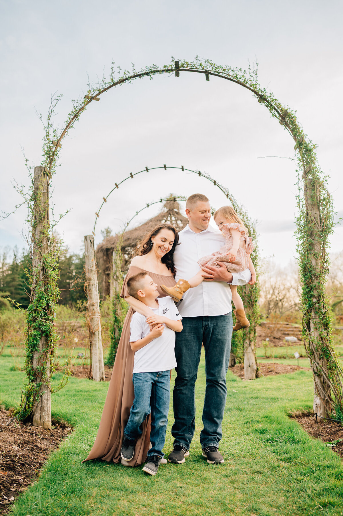 Elizabeth Park Family Photographer | Connecticut Family Photography-1