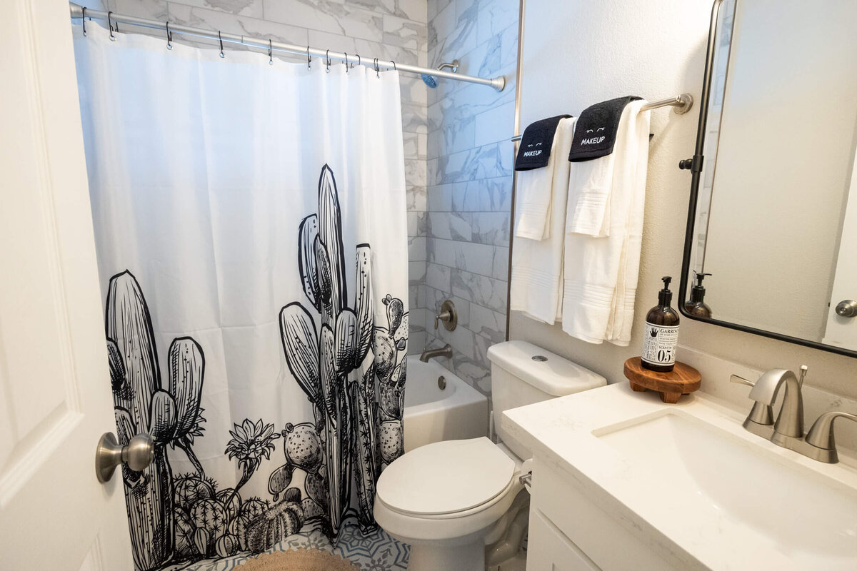 Phoenix airbnb coronado cactus-7