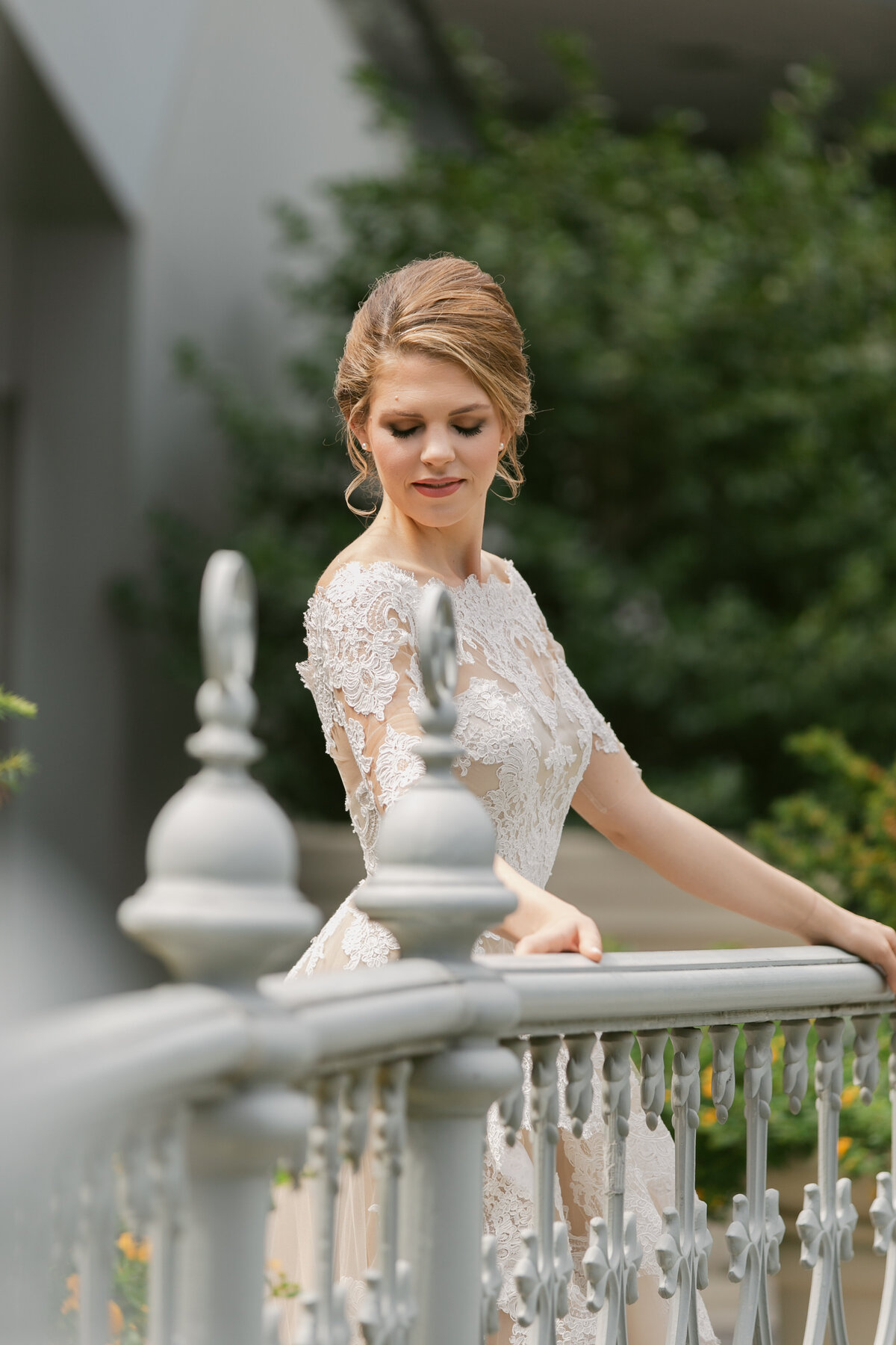 Bridal portraits at hotel crescent dallas