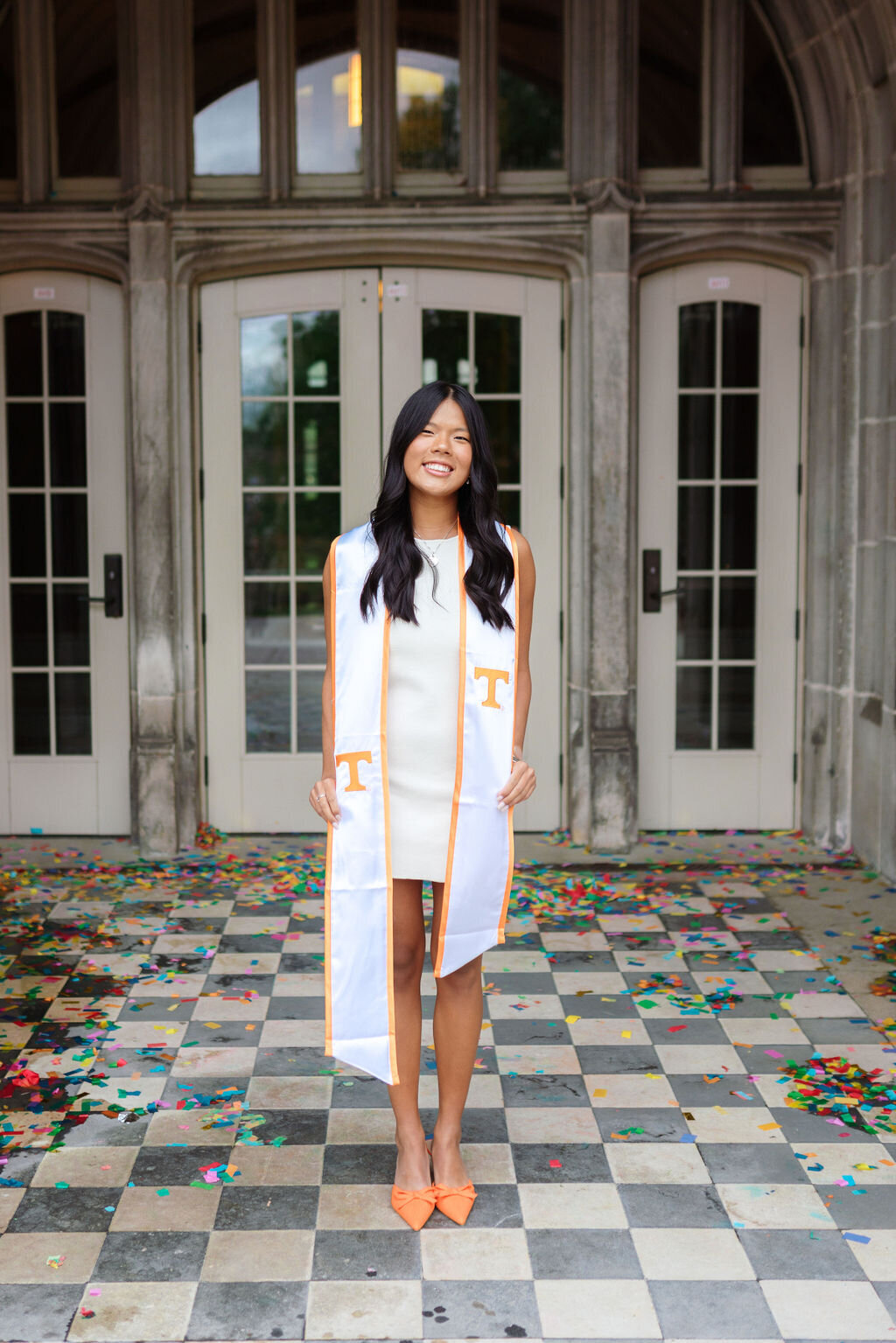 university of tennessee knoxville graduation photographer ayres hall