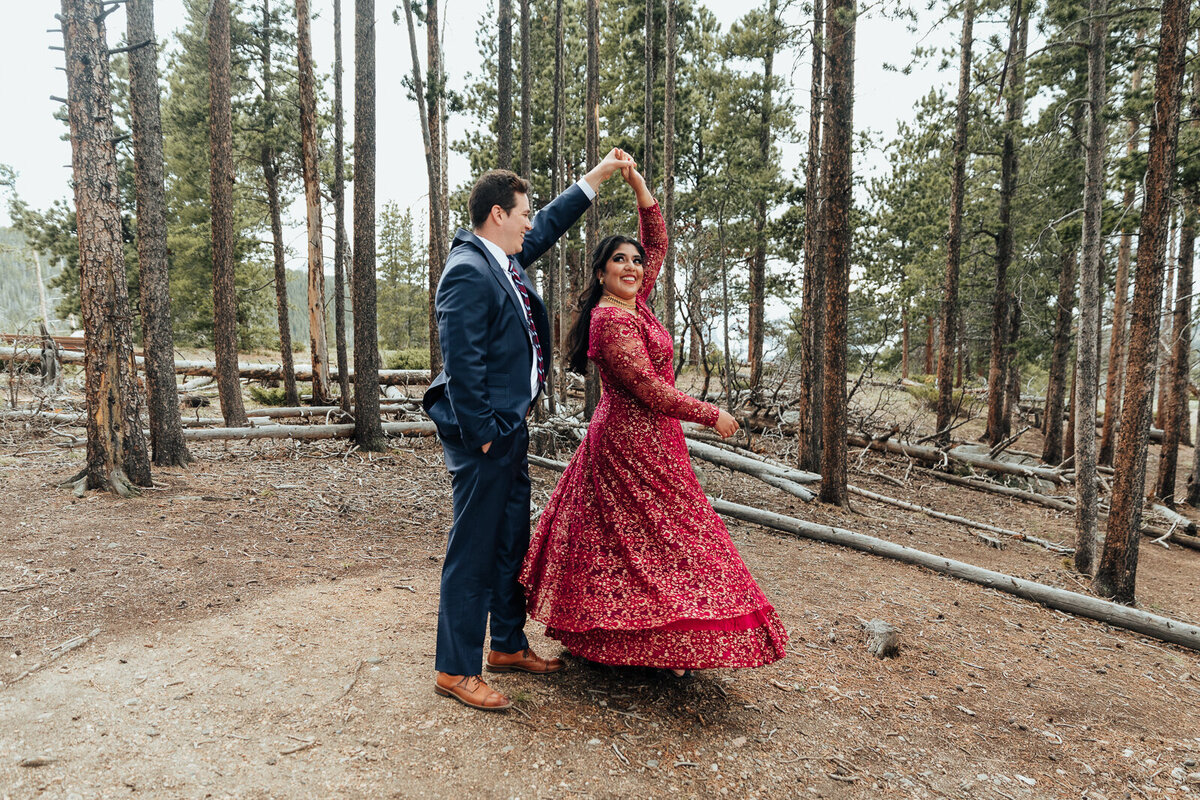 Colorado elopement photographer Jessica Margaret is ditching the traditional to document the one-of-a-kind!