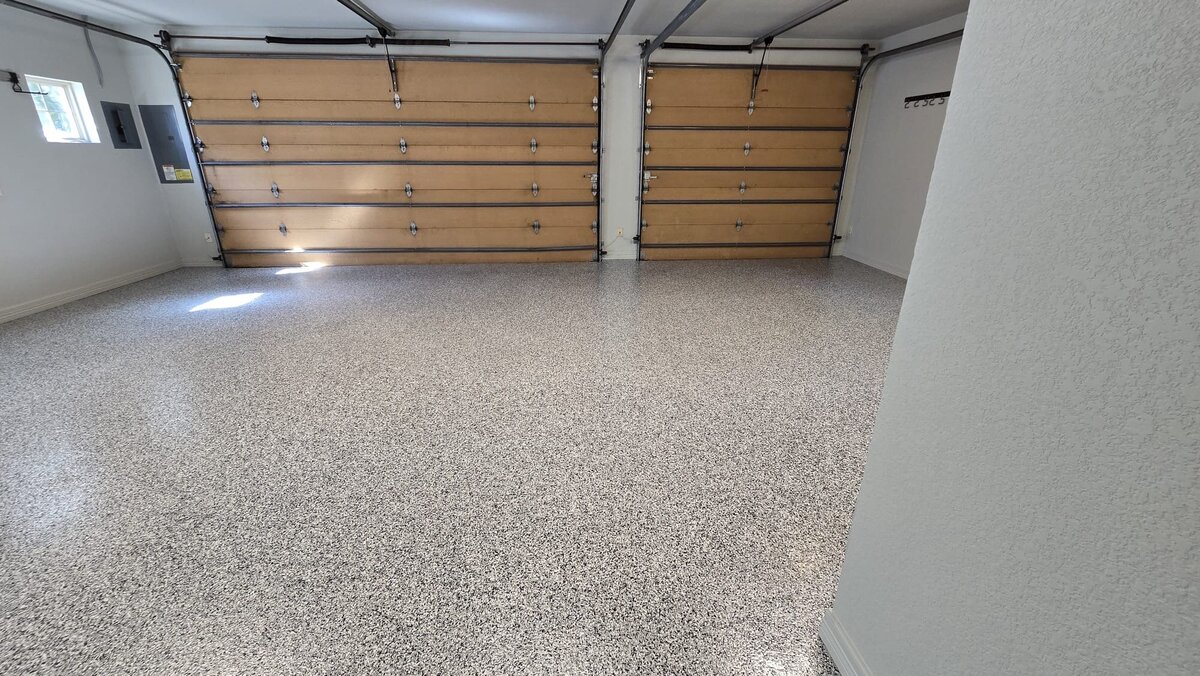 3 tuxedo blend inside view