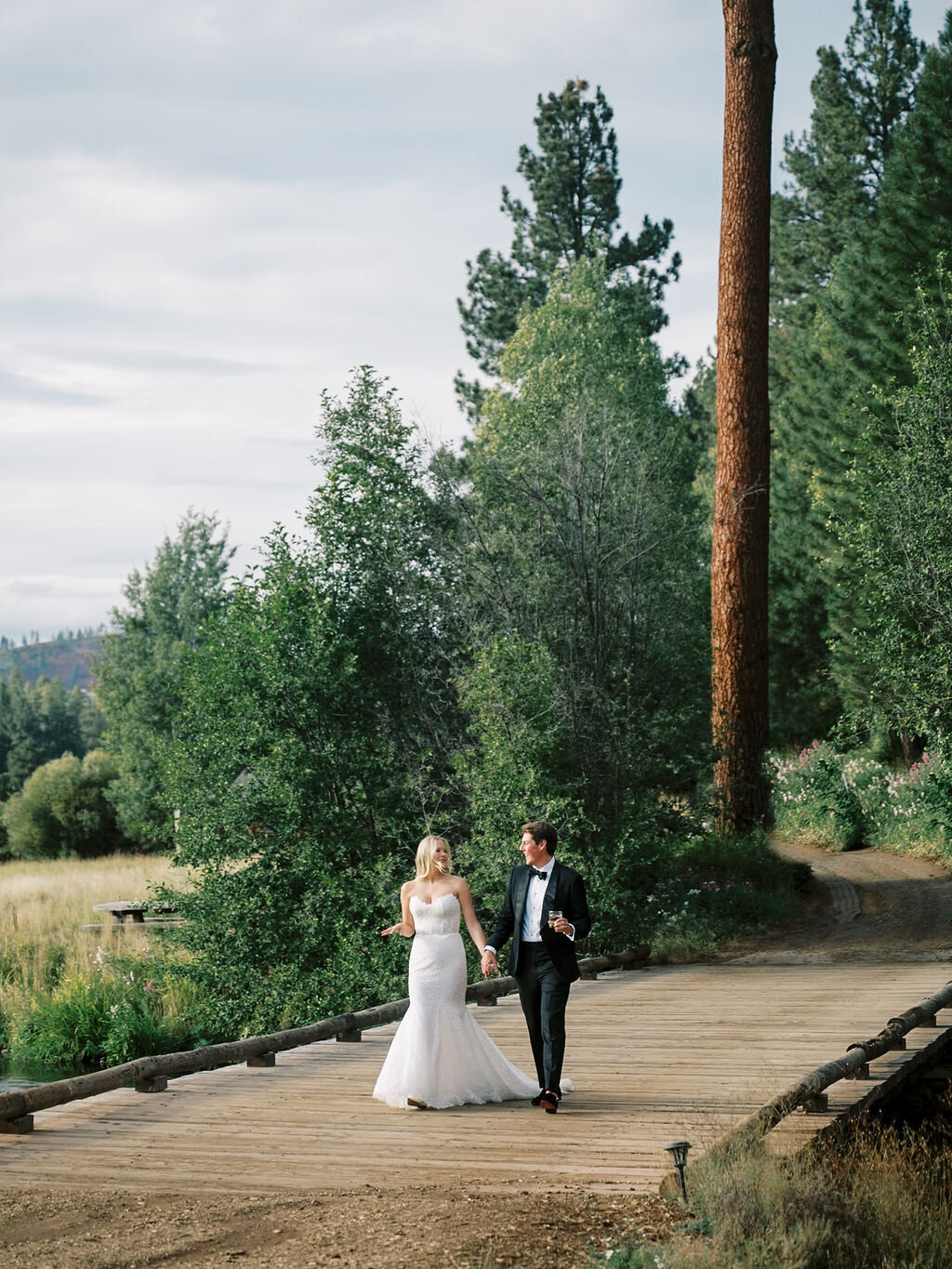 bride-and-groom-grand-entrance