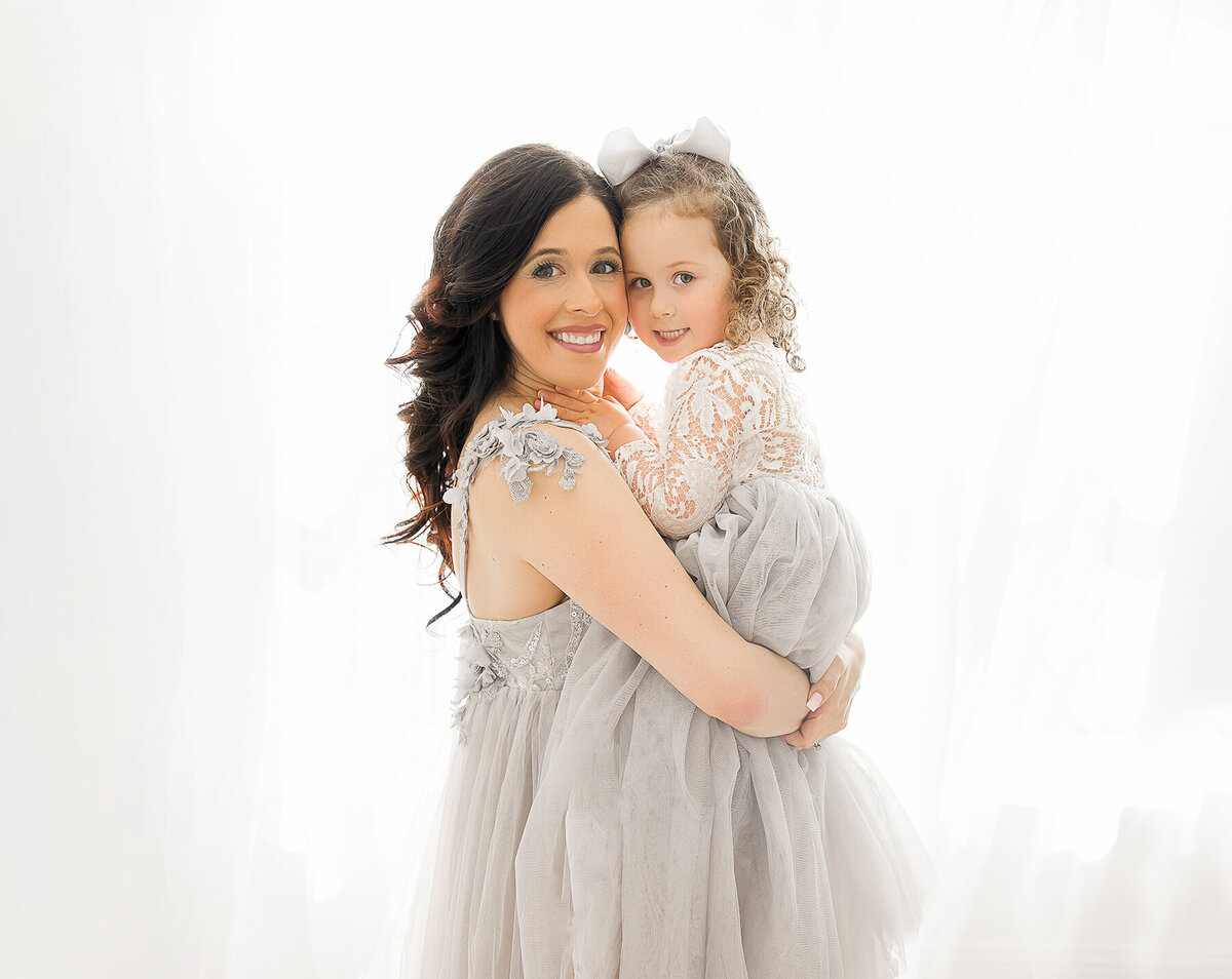 Jenny Havens Photography Dallas Texas Newborn Photographer Studio Motherhood Family Baby Custom Heirloom Imagery Light Airy Luxury JHP 02_09_23 18 WEB