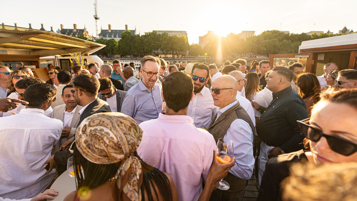 finance-company-summer-party-boat-thames-luxury-cruise-marc-james-photography-3