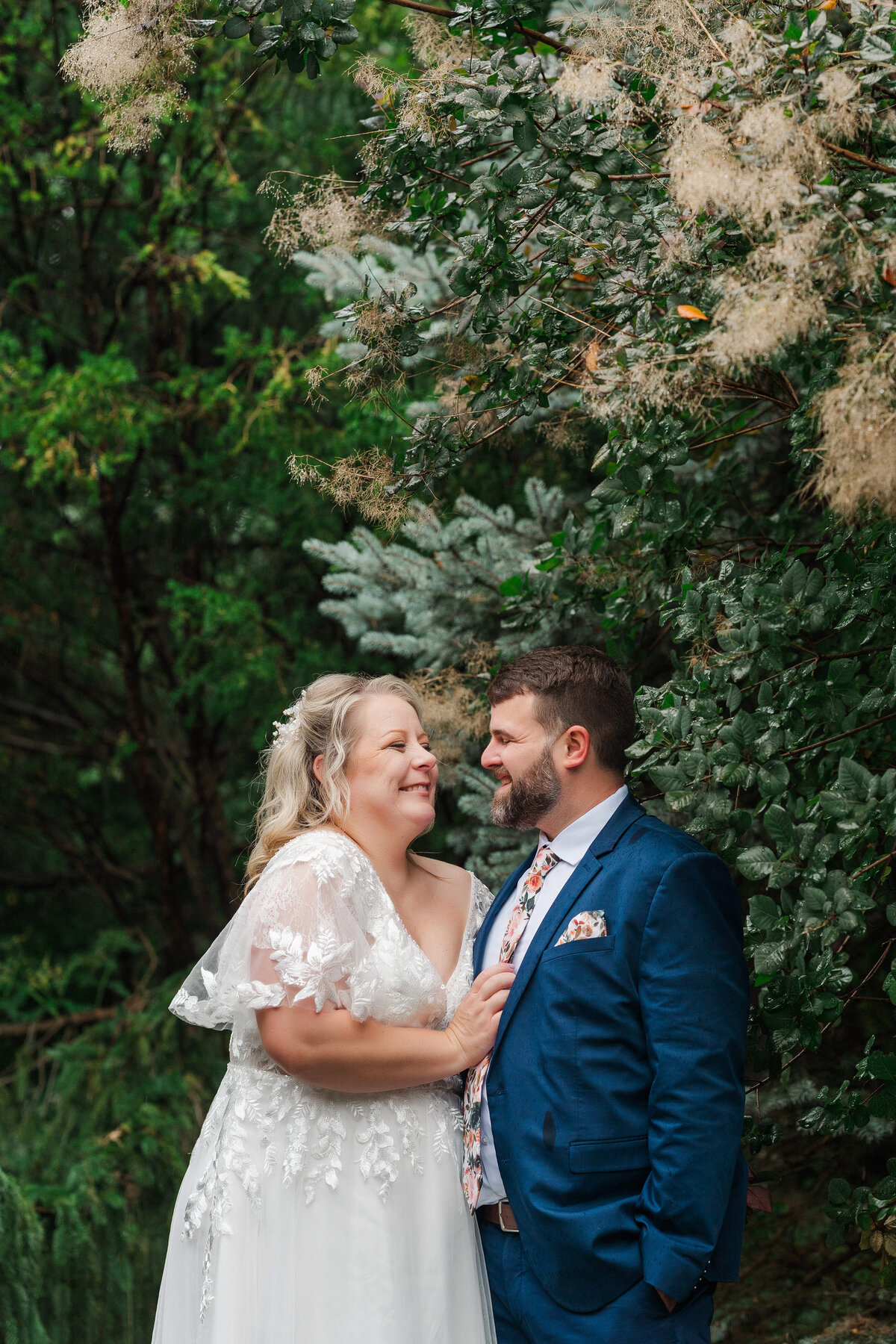 rainy wedding day at the Hyeholde restaurant