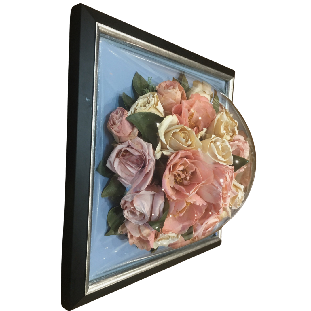 Wedding bouquet preserved in pod