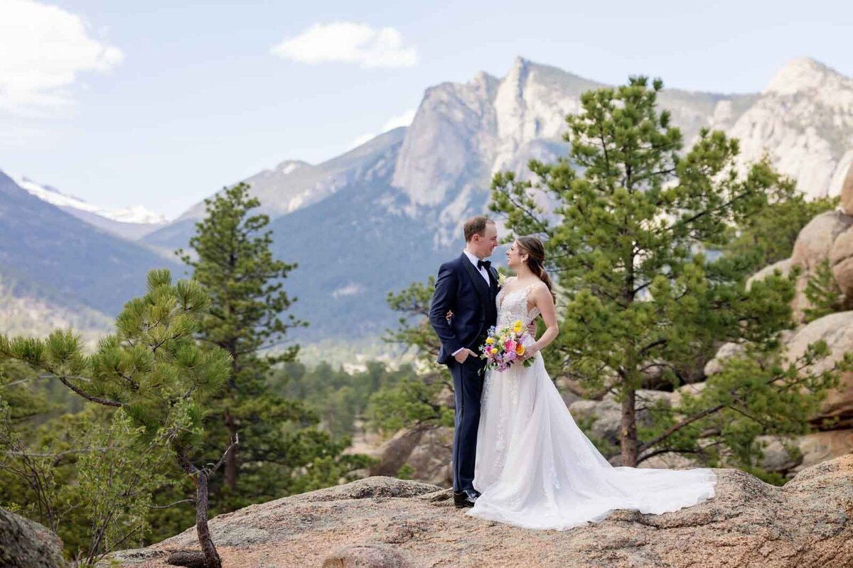 Saint-Malos-Chapel-on-the-Rock-Wedding-42