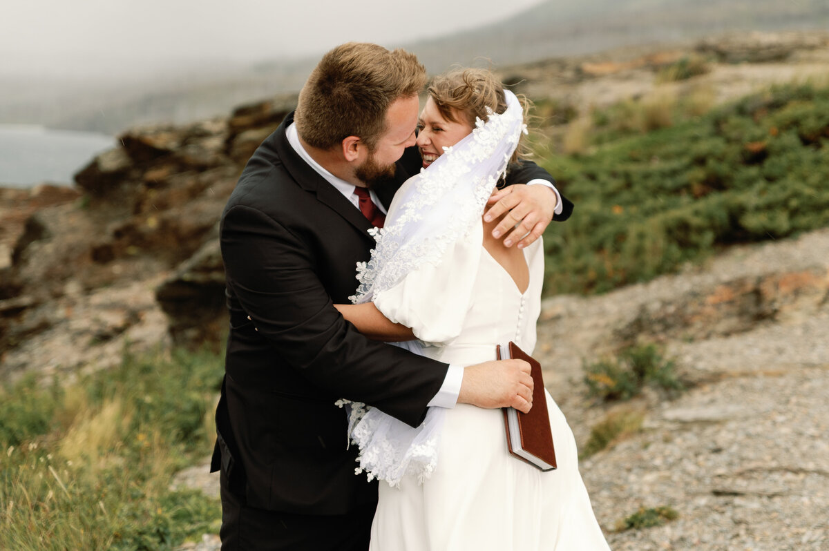 glacier_national_park_montana_elopement_wedding_photographer_02