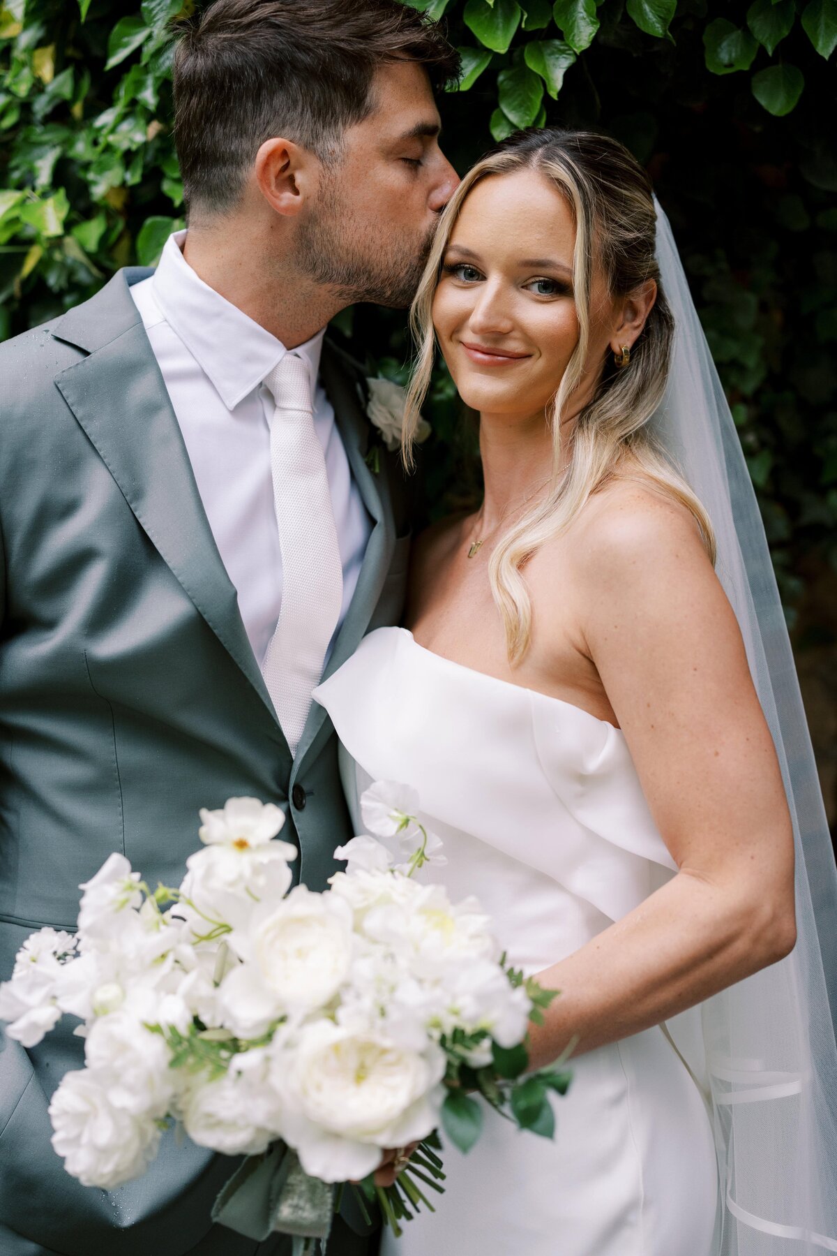 Danielle-Defayette-Photography-Goodstone-Inn-Wedding-VA-353