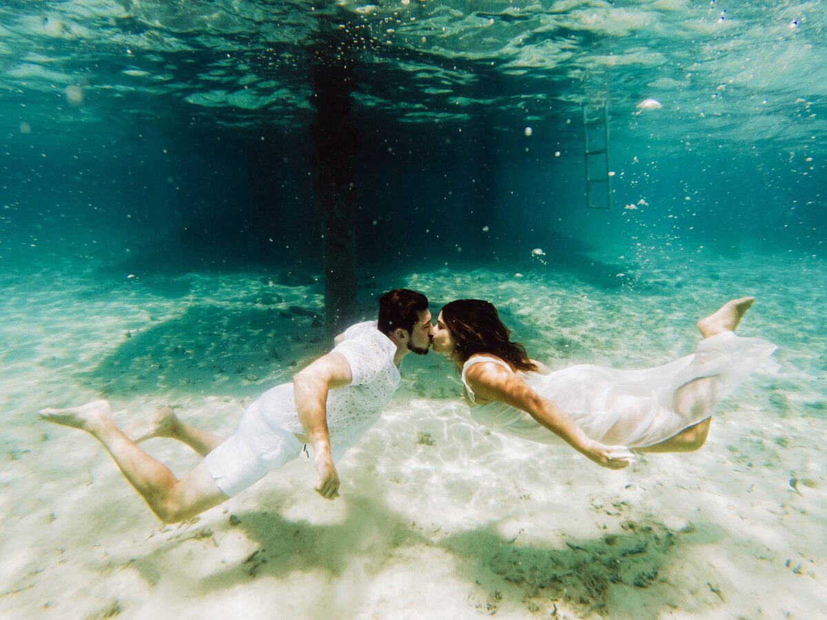 Erika & Cameron (Conrad) - Bora Bora Photo Studio-107